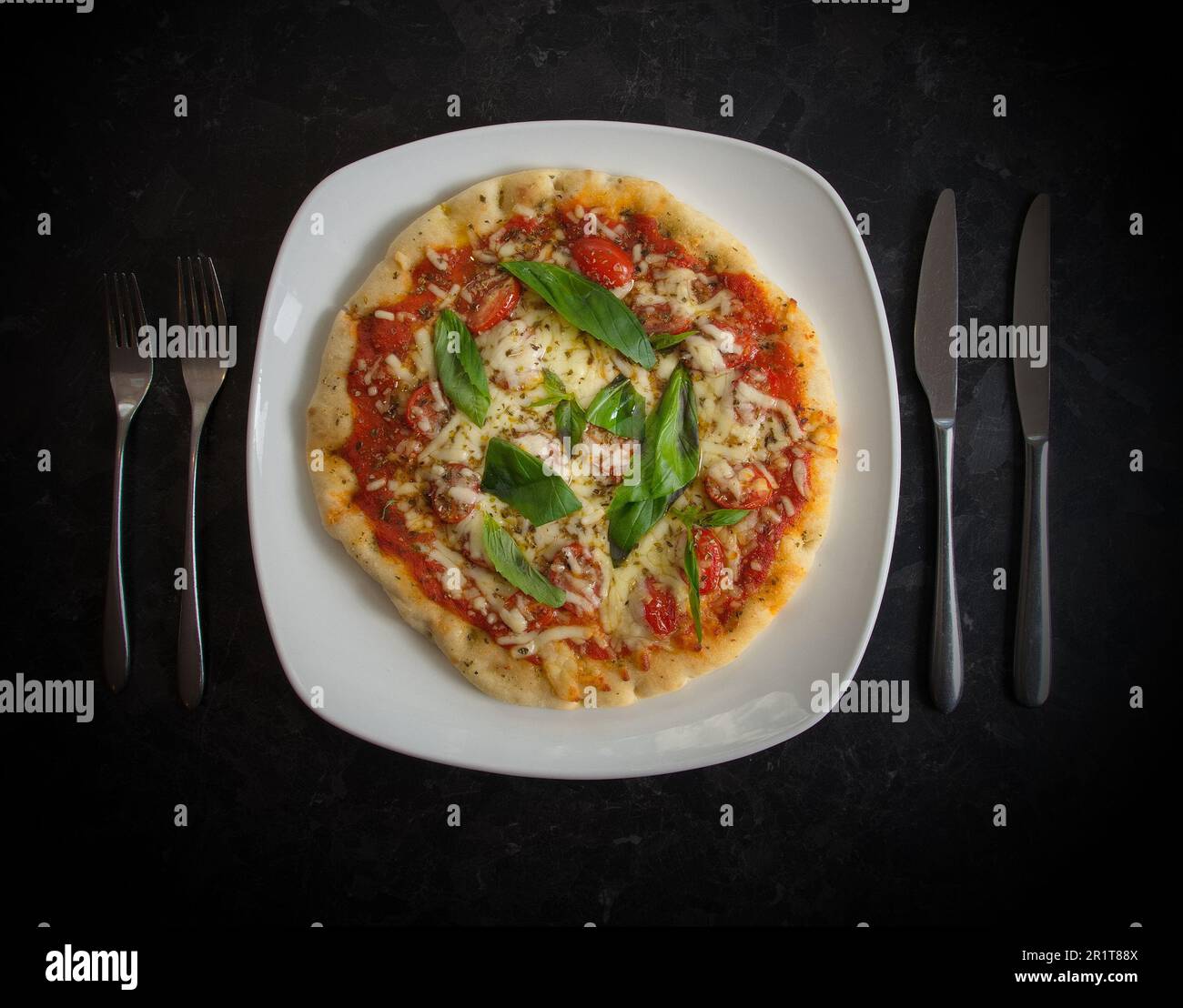 Klassische hausgemachte italienische Pizza Stockfoto