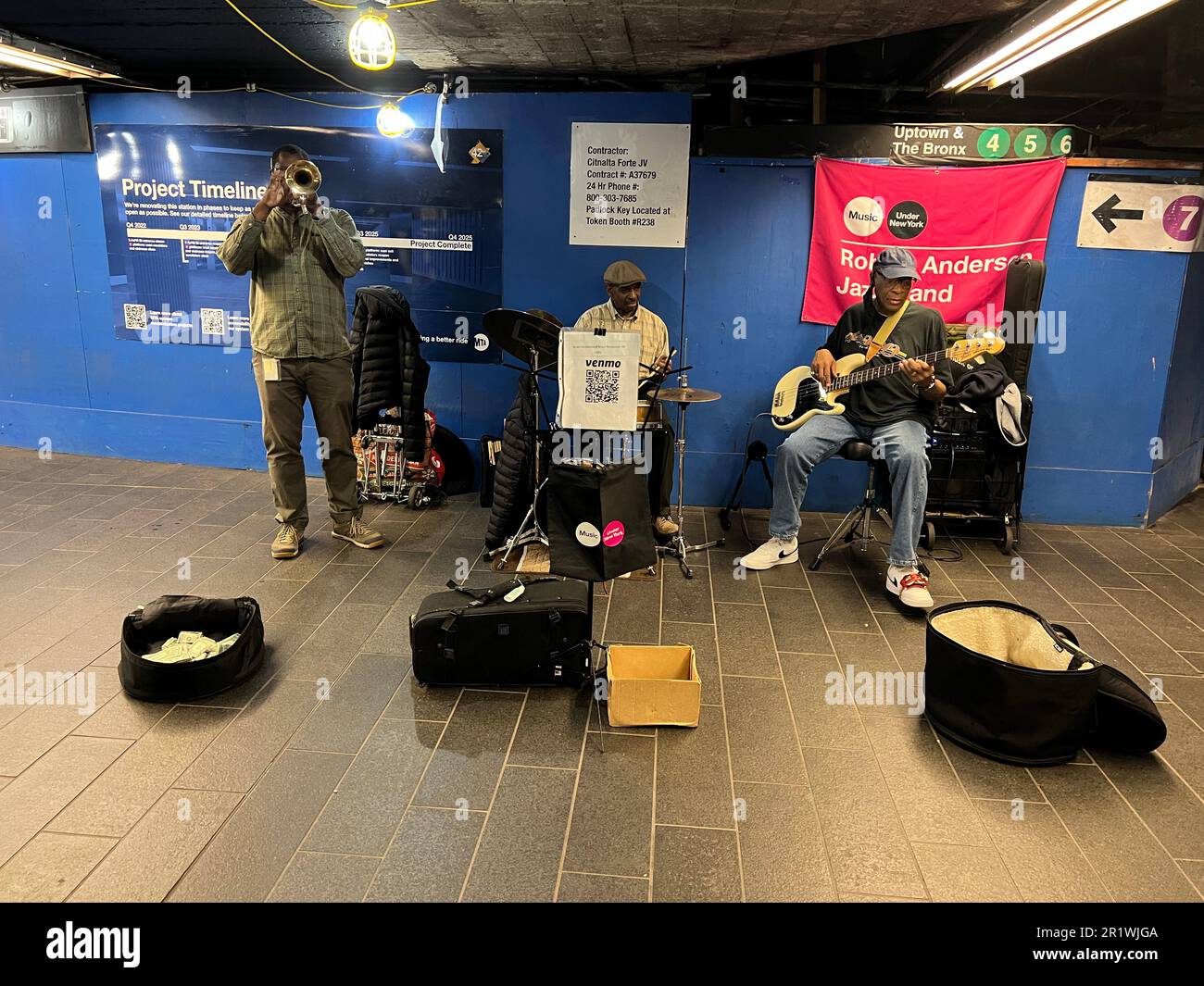 Robt Anderson Jazz Band tritt in der Grand Central Terminal U-Bahnstation in Manhattan auf. Stockfoto