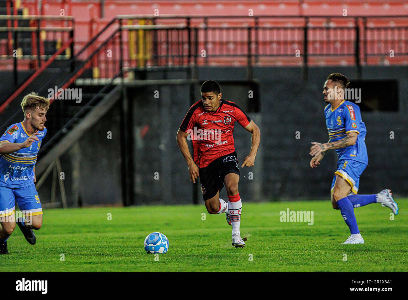 Pelotas, Brasilien. 15. Mai 2023. RS – PELOTAS – 05/14/2023 – BRASILEIRO D 2023, BRASIL DE PELOTAS X SAOJOSEENSE – Victor Jesus, Spieler von Brasil de Pelotas während eines Spiels gegen Saojoseense im Stadion Bento Mendes de Freitas für die brasilianische Meisterschaft D 2023. Foto: Volmer Perez/AGIF/Sipa USA Guthaben: SIPA USA/Alamy Live News Stockfoto
