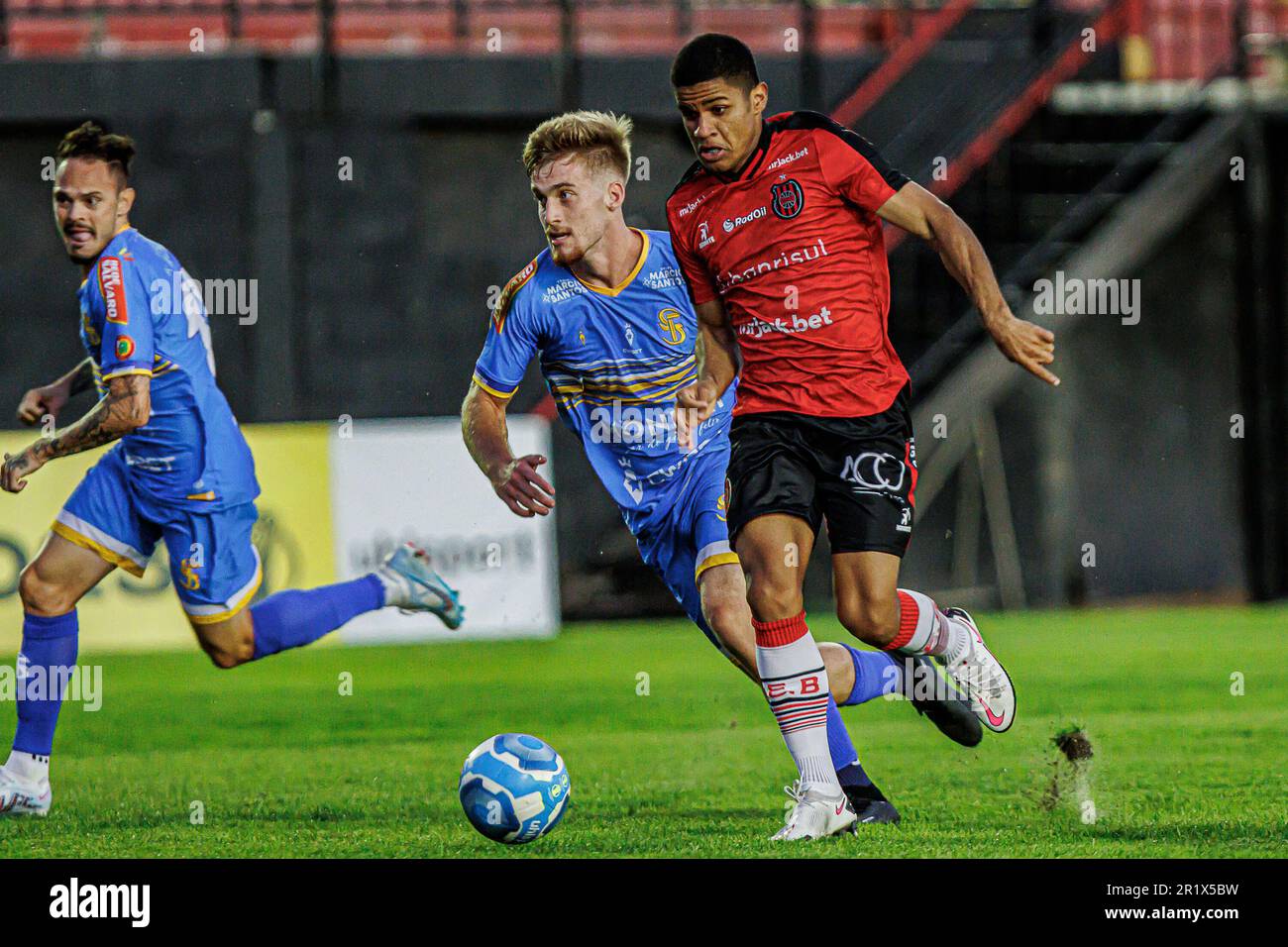 Pelotas, Brasilien. 15. Mai 2023. RS – PELOTAS – 05/14/2023 – BRASILEIRO D 2023, BRASIL DE PELOTAS X SAOJOSEENSE – Victor Jesus, Spieler von Brasil de Pelotas während eines Spiels gegen Saojoseense im Stadion Bento Mendes de Freitas für die brasilianische Meisterschaft D 2023. Foto: Volmer Perez/AGIF/Sipa USA Guthaben: SIPA USA/Alamy Live News Stockfoto