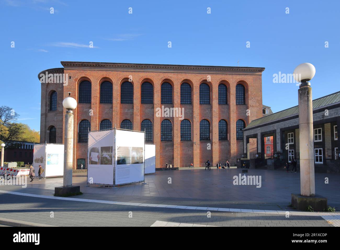 Konstantinsplatz mit Konstantinbasilika aus dem 4. Jahrhundert, Trier, Mittelmosel, Mosel, Rheinland-Pfalz, Deutschland Stockfoto