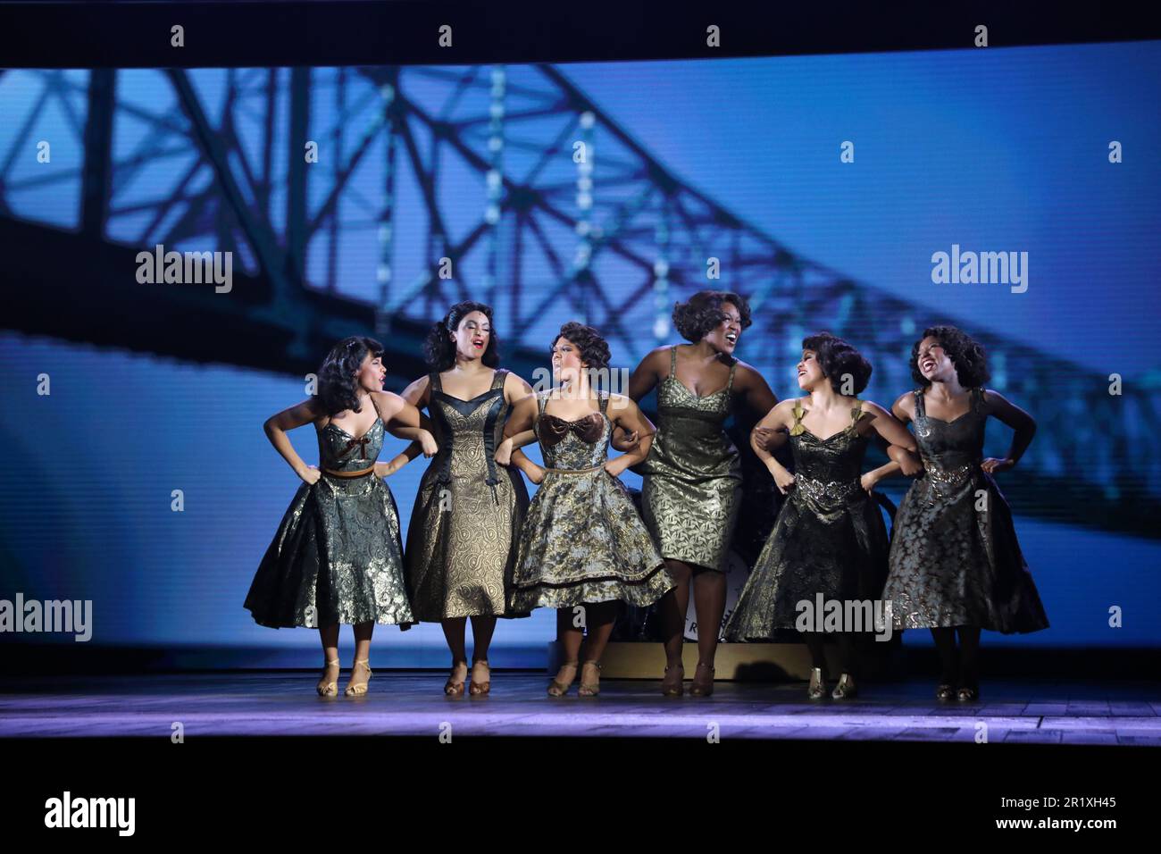 Sydney, Australien. 16. Mai 2023 Erster Blick auf TINA – DAS TINA TURNER MUSICAL mit zwei Liedern auf der Bühne und in Kostümen. Theatre Royal Sydney, 108 King Street. Kredit: Richard Milnes/Alamy Live News Stockfoto