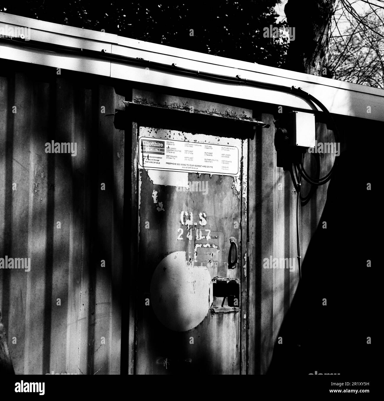 Alte Versandbehälter für die Lagerung, Peter Symonds College, Winchester, Hampshire, England, Vereinigtes Königreich Stockfoto