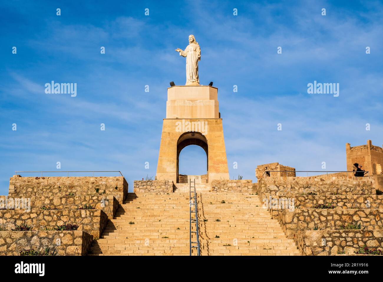 Almeria, Spanien - Dezember 31. 2022: Herrliche Aussicht auf cerro San Cristobal, Almeria, andalusien, Spanien Stockfoto