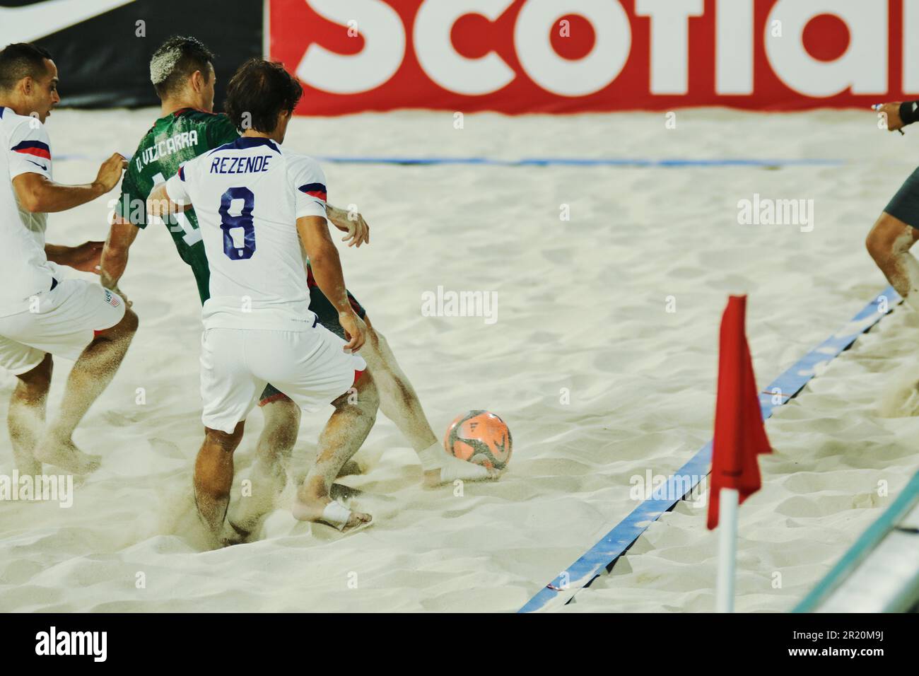 USA gegen Mexico Beach Fußball-Meisterschaft in Nassau auf den Bahamas Stockfoto