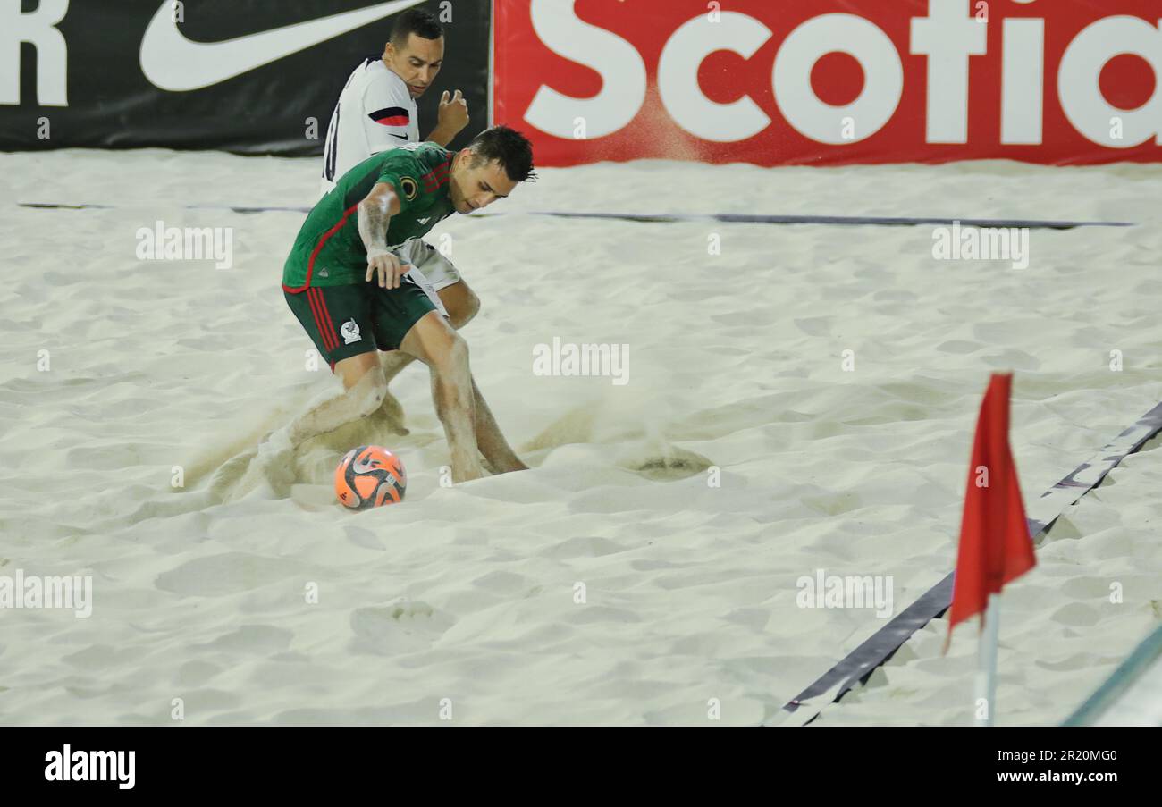 USA gegen Mexico Beach Fußball-Meisterschaft in Nassau auf den Bahamas Stockfoto