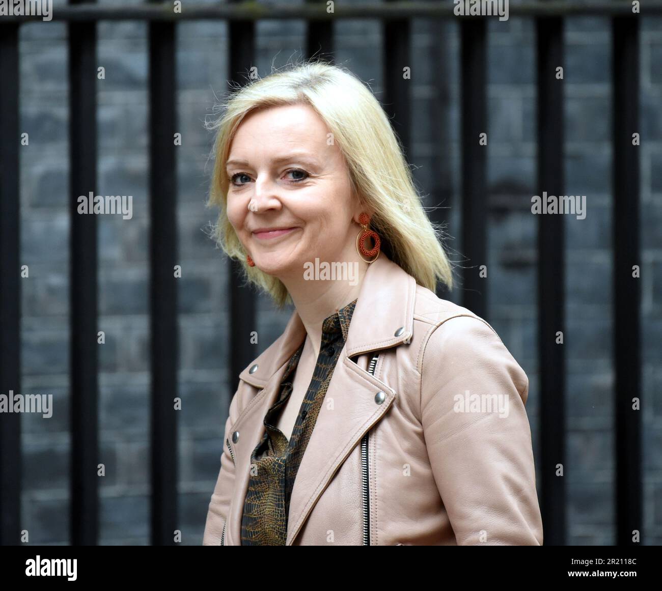 Liz Truss, International Trade Secretary, Women and Equalties, trifft vor der Nr. 10 Downing Street in London zu einer Kabinettssitzung ein. Mittwoch, 11. 03/2020 Stockfoto