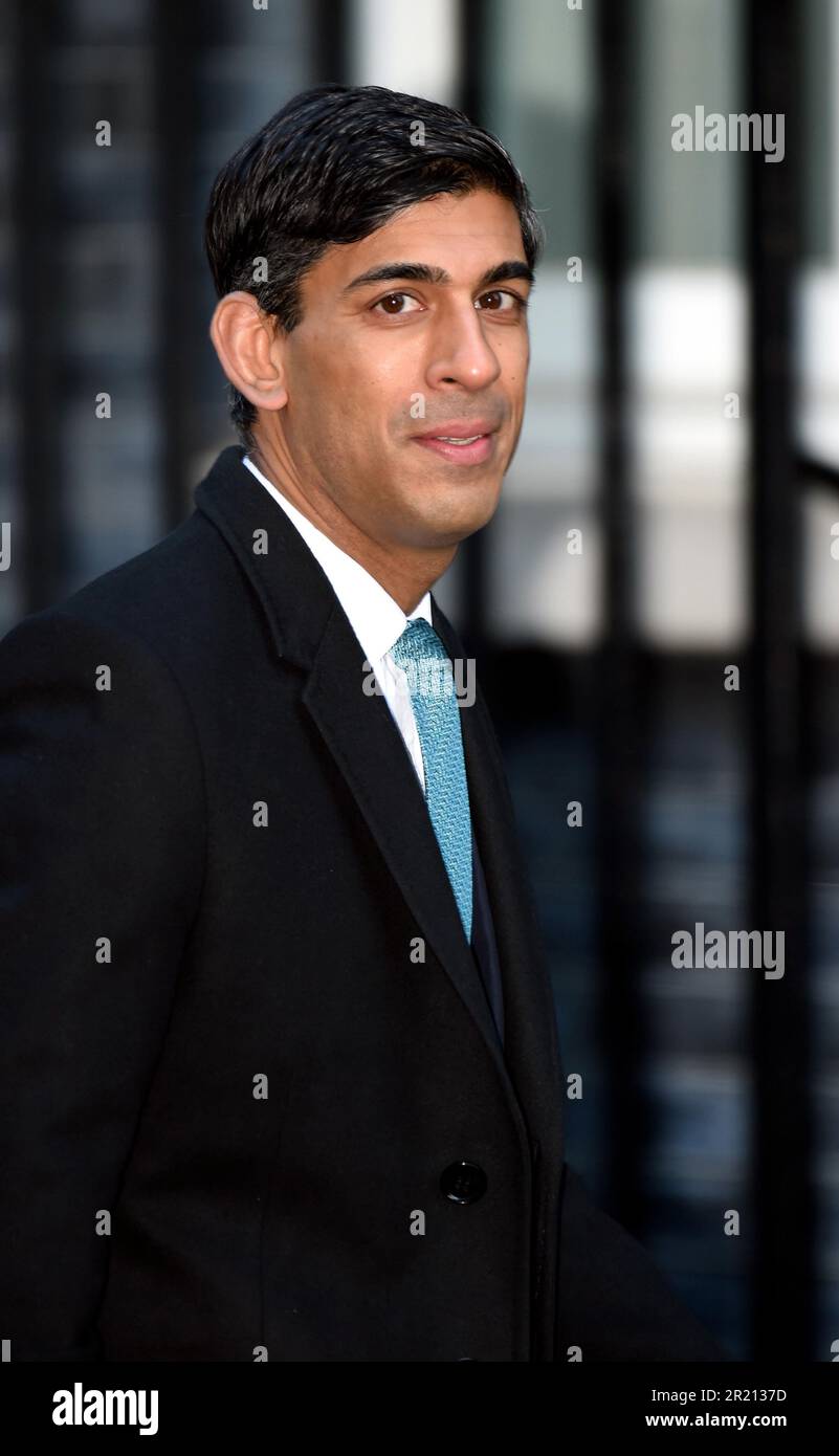 Foto von Rishi Sunak, Schatzkanzler, vor Nr. 10 Downing Street, London. Stockfoto