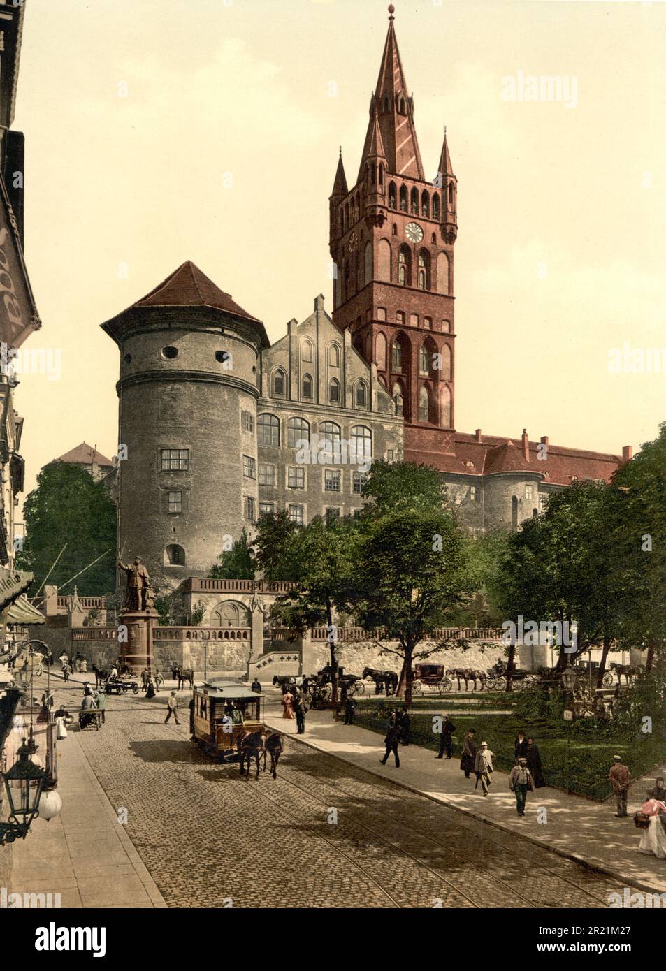 Schloss und Altstadt von Königsberg in Ostpreußen, früher Deutschland, heute Kaliningrad in Russland, historischer Fotodruck aus den 1890ies / Burg und Altstadt von Königsberg in Ostpreußem, früher Deutschland, heute Kaliningrad in Russland, Historisch, Photochromdruck aus den 1890er-Jahren Stockfoto