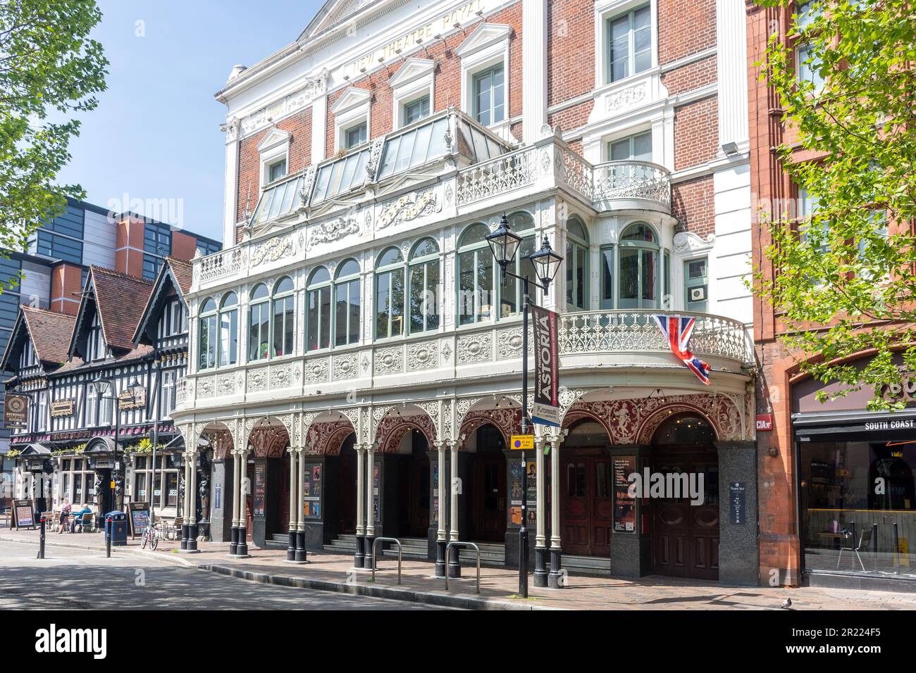 New Theatre Royal, Guildhall Walk, Portsmouth, Hampshire, England, Vereinigtes Königreich Stockfoto