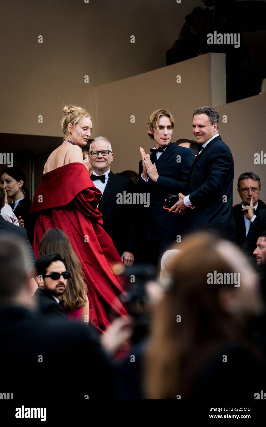 Cannes, Frankreich, 16. Mai 2023, Uma Thurman und Levon Roan Thurman-Hawke besuchen den roten Teppich des Festival de Cannes Stockfoto