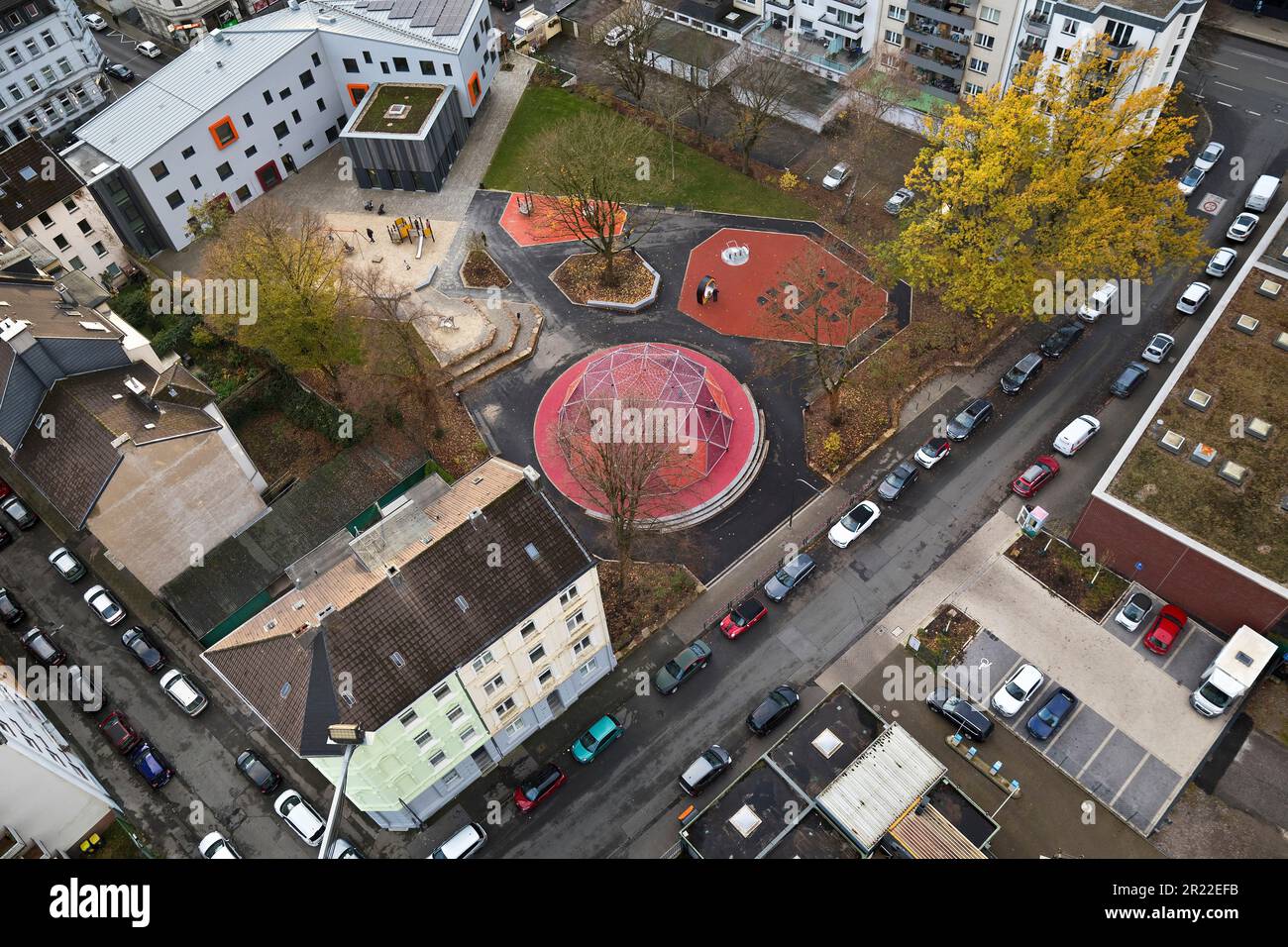 Kinderspielplatz Mohrenstraße, Luftaufnahme, Deutschland, Nordrhein-Westfalen, Bergisches Land, Wuppertal Stockfoto