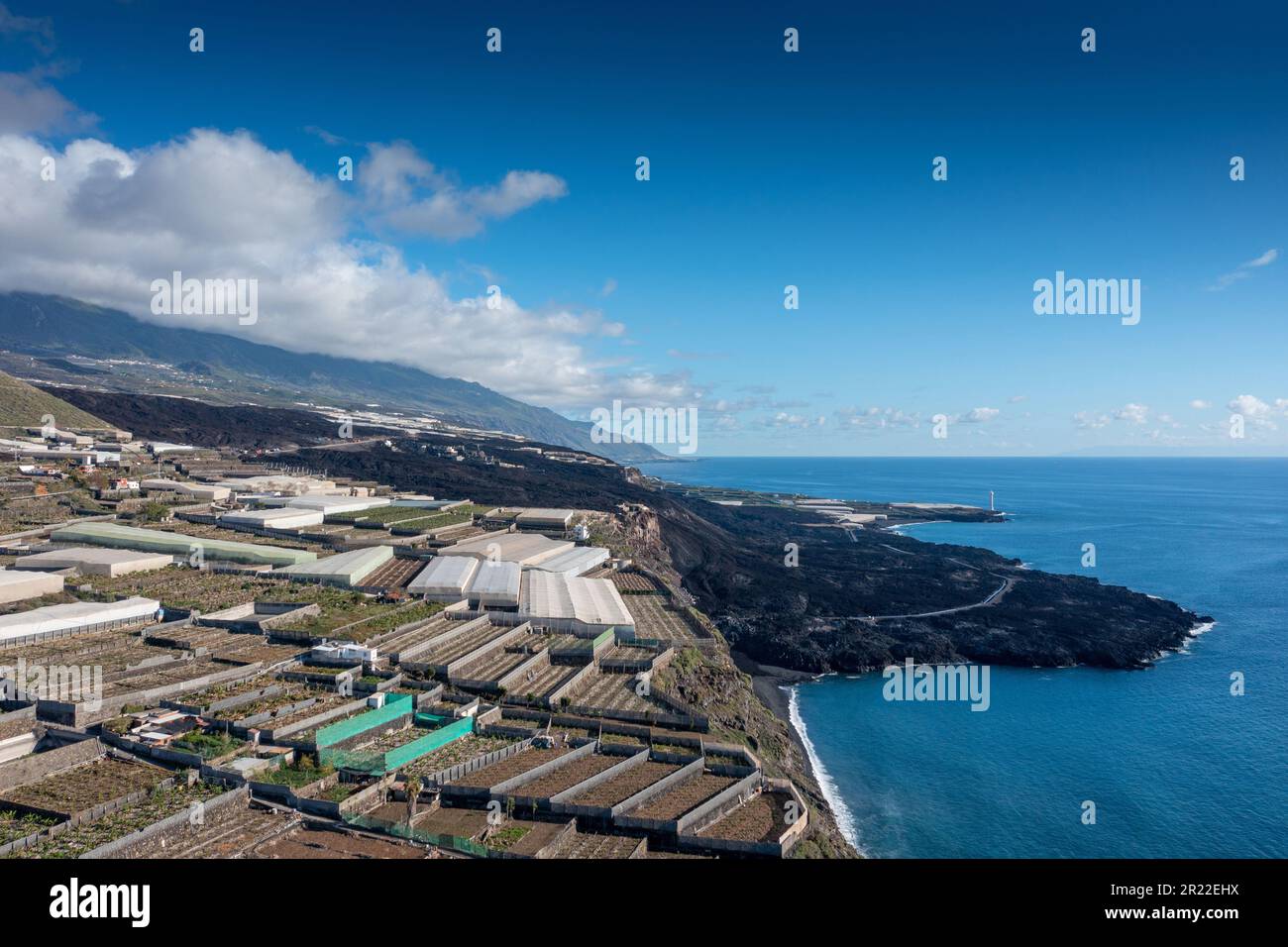 Lavastrom während des Ausbruchs von Cumbre Vieja 2021, neue Landzunge, Kanarische Inseln, La Palma, Todoque Stockfoto