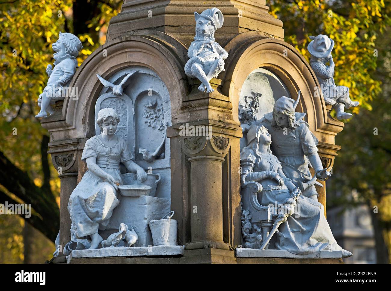 Märchenbrücke im Zooviertel, Deutschland, Nordrhein-Westfalen, Bergisches Land, Wuppertal Stockfoto