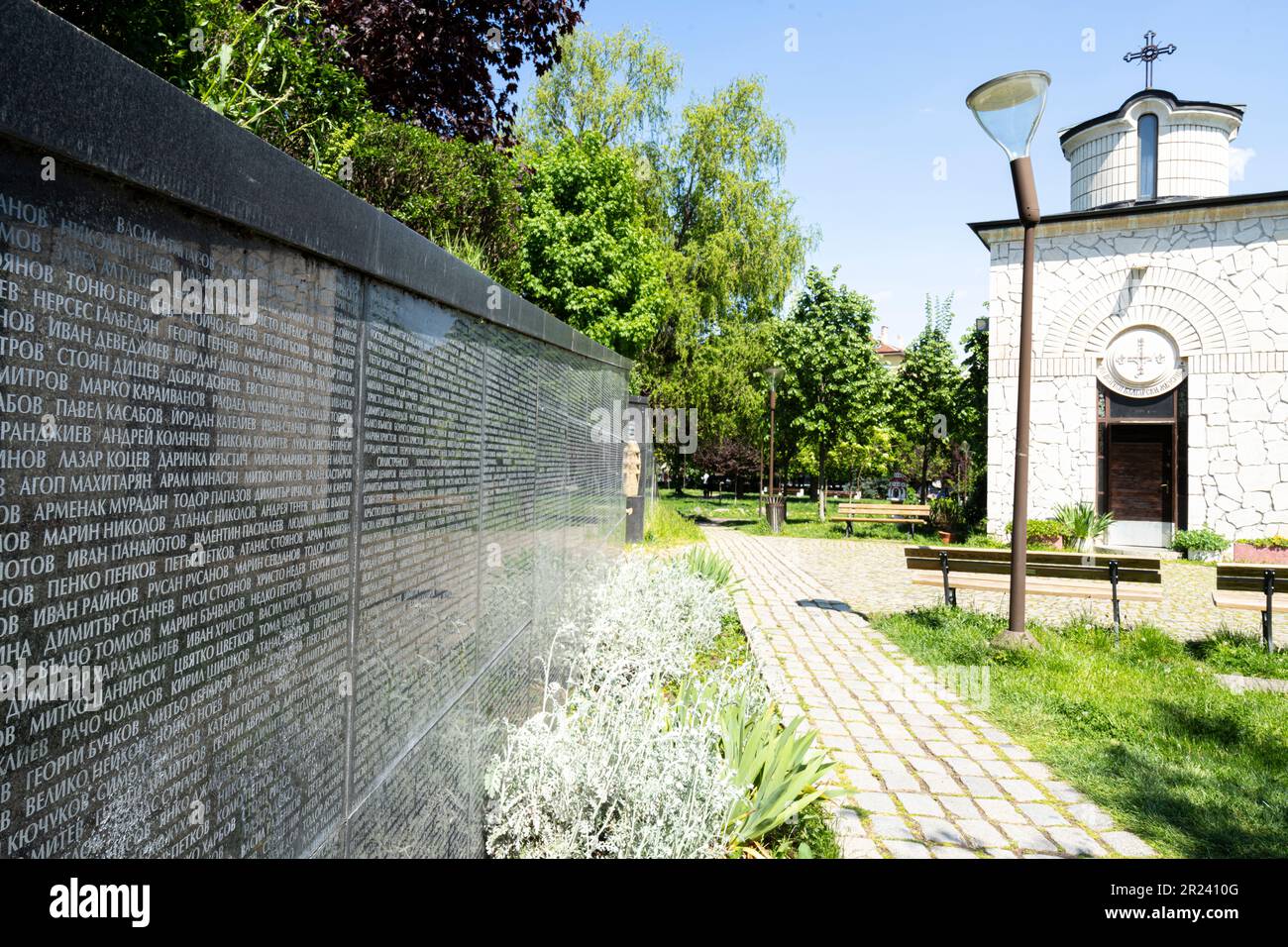 Sofia, Bulgarien. Mai 2023. Panoramablick auf den Tempel der bulgarischen Märtyrer im Stadtzentrum Stockfoto