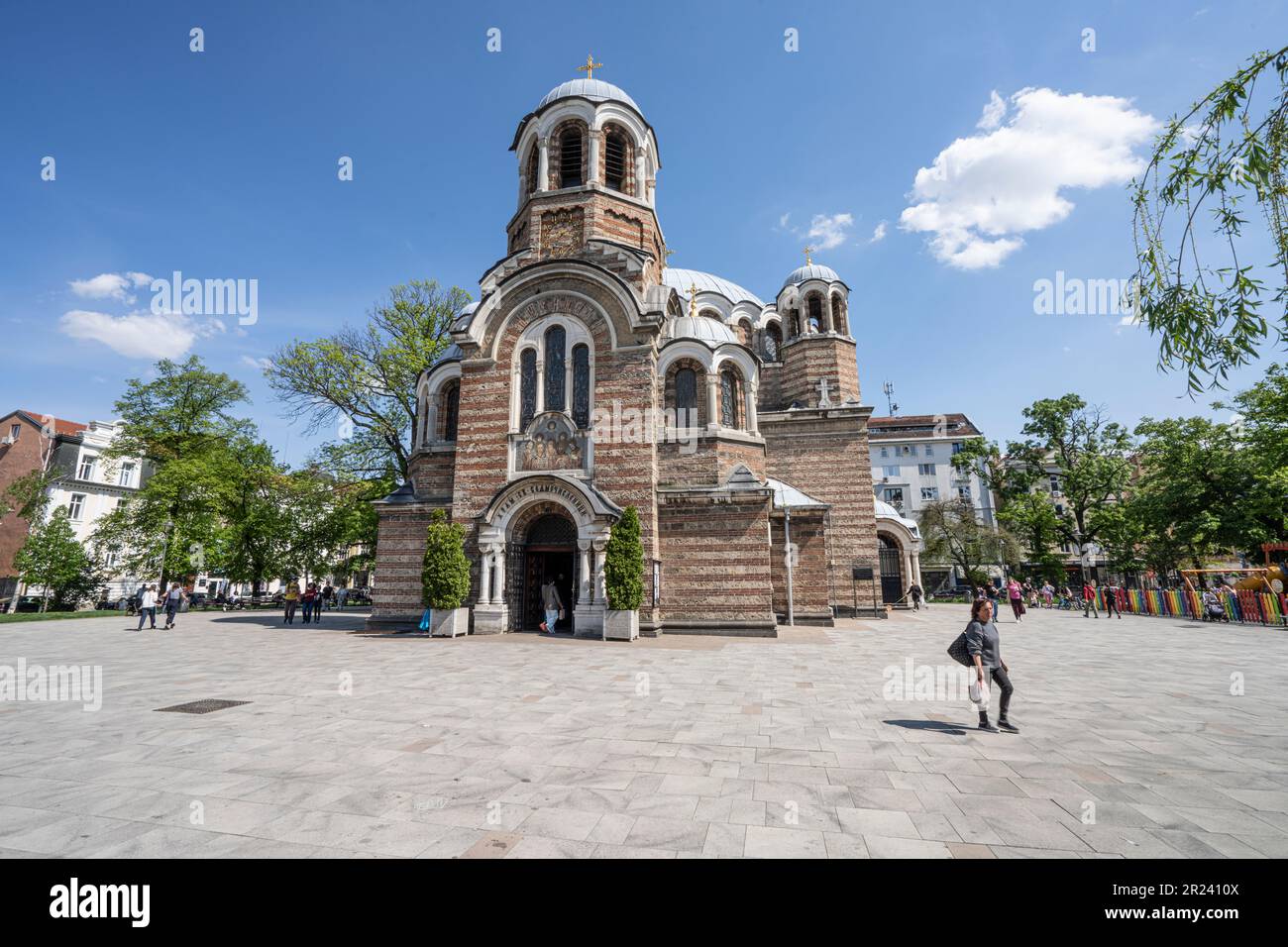 Sofia, Bulgarien. Mai 2023. Außenansicht der Kirche der sieben Heiligen im Stadtzentrum Stockfoto