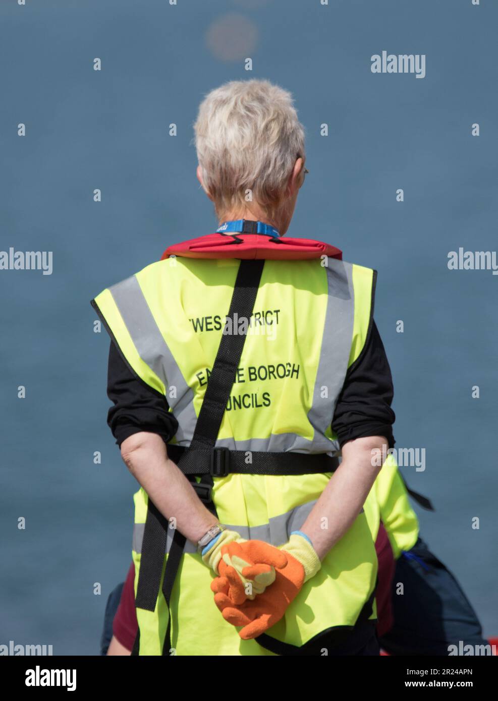 Seaford, East Sussex, Großbritannien. 17. Mai 2023. Das Sussex Resilience Forum bringt öffentliche und Freiwilligendienste zusammen, um an einer vierjährlichen Schulung zur Bekämpfung der Verschmutzung durch die Küstengewässer mit der örtlichen Agentur für die See- und Küstenwache teilzunehmen. Kredit: Newspics UK South/Alamy Live News. Stockfoto