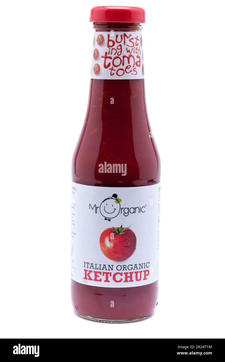 Flasche italienisches Tomatenketchup mit Mr. Organic Stockfoto