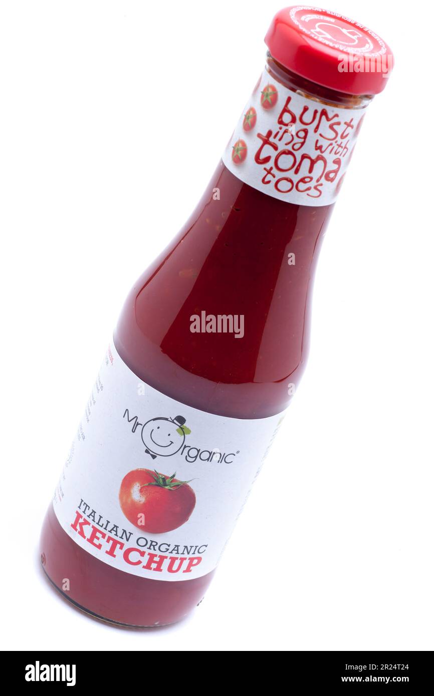 Flasche italienisches Tomatenketchup mit Mr. Organic Stockfoto