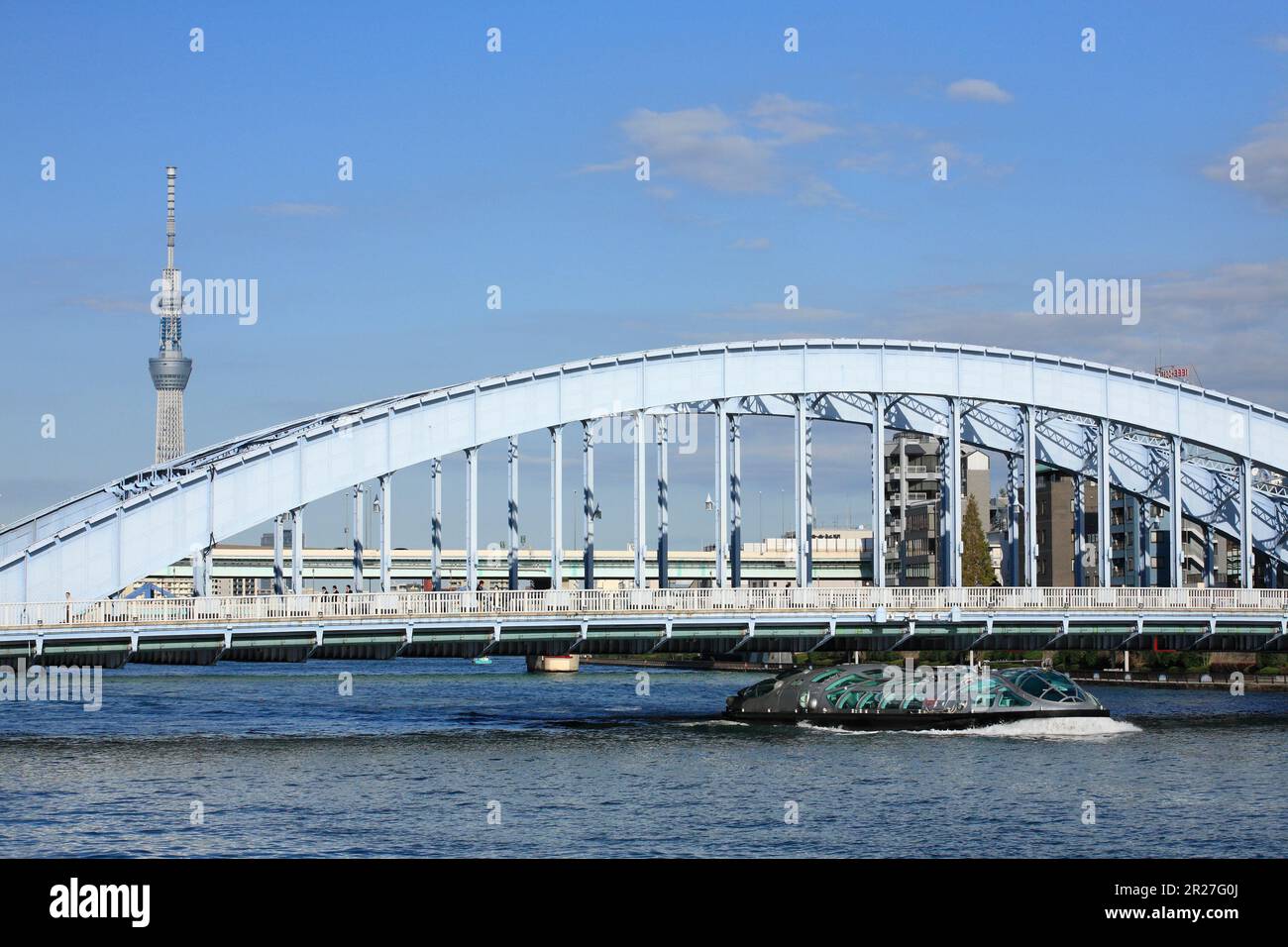 Skytree und Sumida River Stockfoto