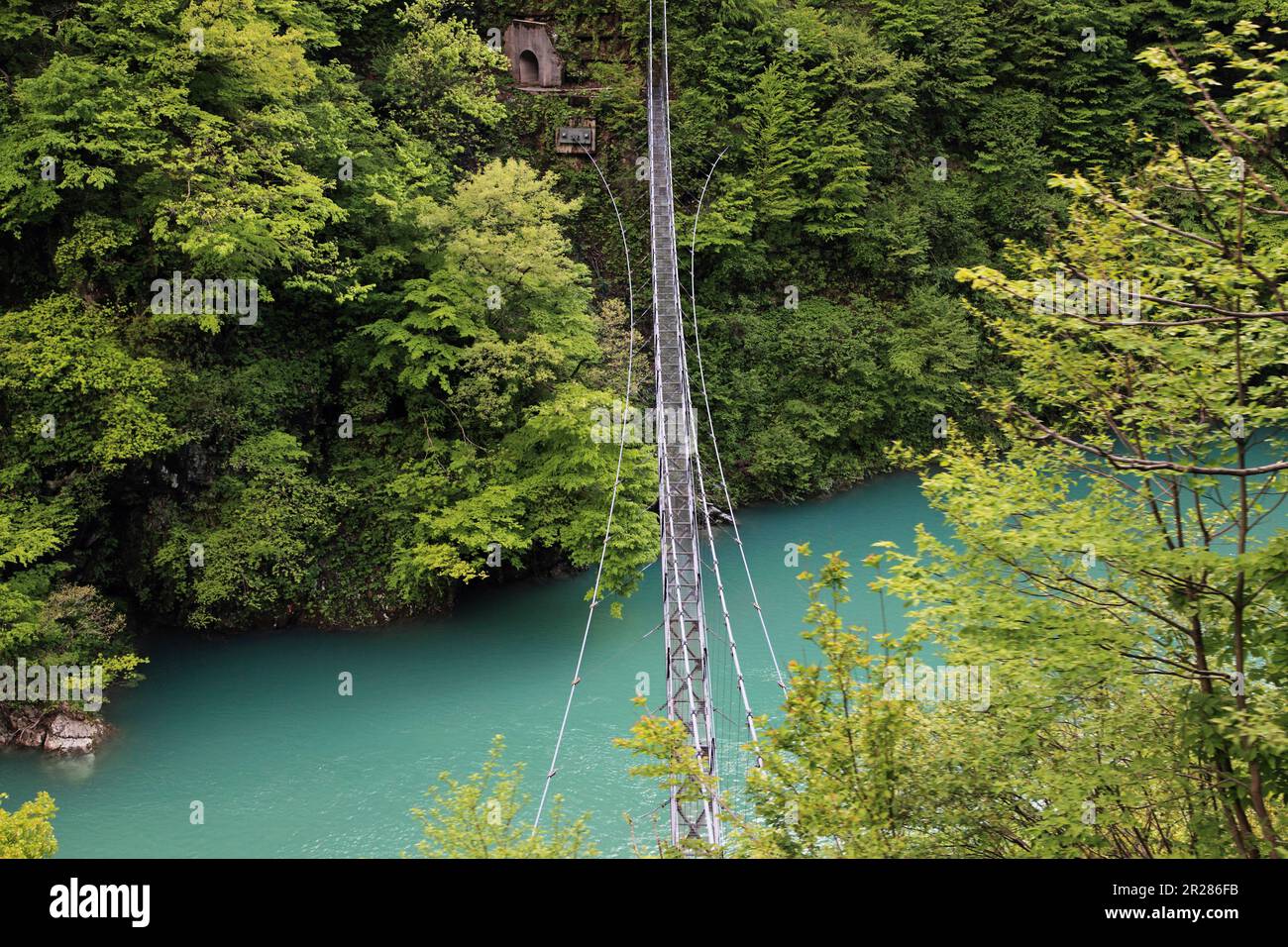 Kurobe-Schlucht, Hängebrücke Stockfoto