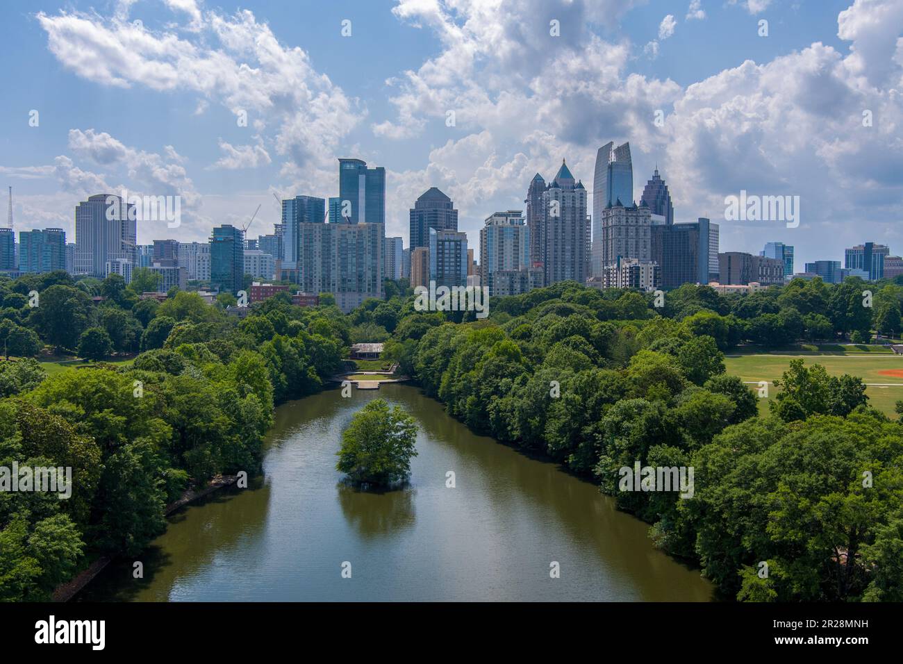 Die Skyline von Midtown Atlanta vom Piedmont Park Stockfoto