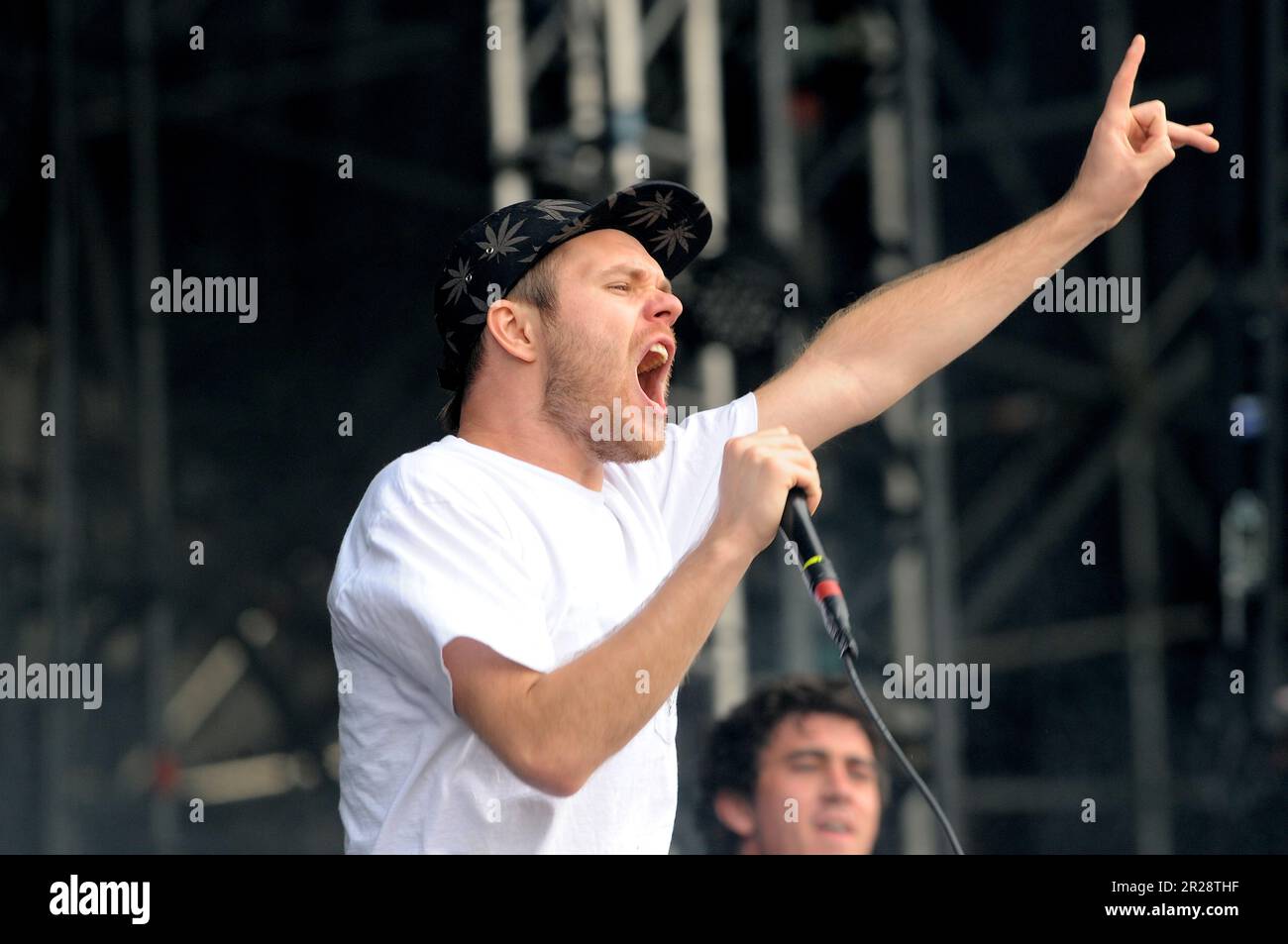 Mailand Italien 2012-07-05 : Rou Reynolds Sänger von Enter Shikari während Live-Konzert beim Heineken Jammin Festival 2012 Stockfoto