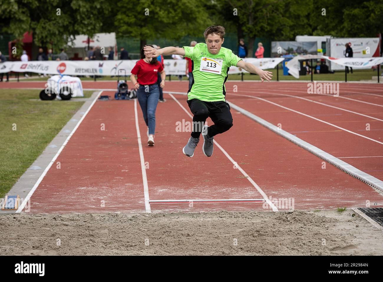 Mechelen, Belgien. 18. Mai 2023. Sportler in Aktion am ersten Tag der Nationalspiele 39. (17-20/05) der Olympischen Sonderspiele Belgien, Donnerstag, den 18. Mai 2023 in Mechelen. Die Nationalen Spiele der Special Olympics finden in Mechelen während des Ascension Weekend statt. 3.600 Sportler mit einer intellektuellen Behinderung zeigen ihre sportliche Seite in 22 olympischen Sportdisziplinen. BELGA FOTO JAMES ARTHUR GEKIERE Kredit: Belga News Agency/Alamy Live News Stockfoto