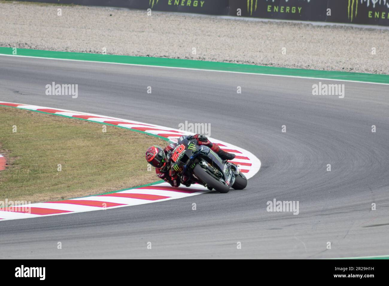 MONTMELLO, SPANIEN-4. JUNI 2021: Fabio Quartararo (El Diablo) auf seiner #20 2021 Yamaha YZR-M1 (Team: Monster Energy Yamaha MotoGP), 2021 MotoGP World Cham Stockfoto