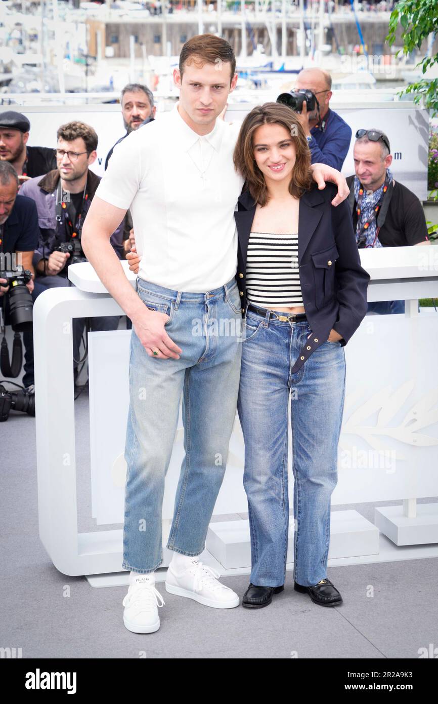 Cannes, Frankreich. 18. Mai 2023. Tom Mercier und Billie Blain nehmen am 18. Mai 2023 im Palais des Festivals in Cannes, Frankreich, am 76. Filmfestival in Cannes an der Fotokonferenz „Le Regne Animal“ Teil. (Foto: Daniele Cifala/NurPhoto) Kredit: NurPhoto SRL/Alamy Live News Stockfoto