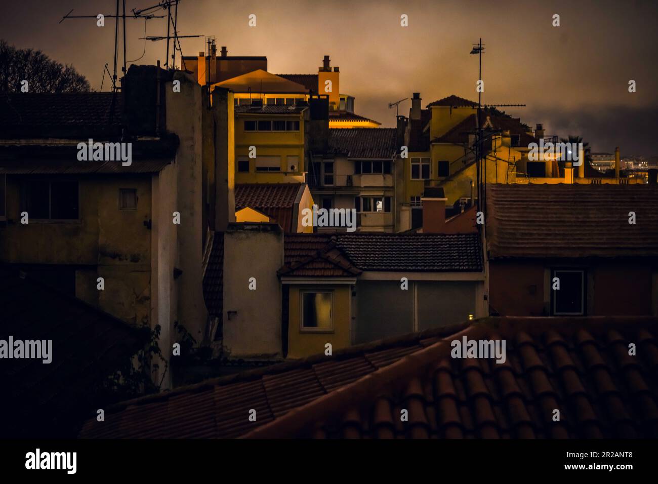 Lissabon, Portugal. Häuser in Estrela, am frühen Morgen Stockfoto
