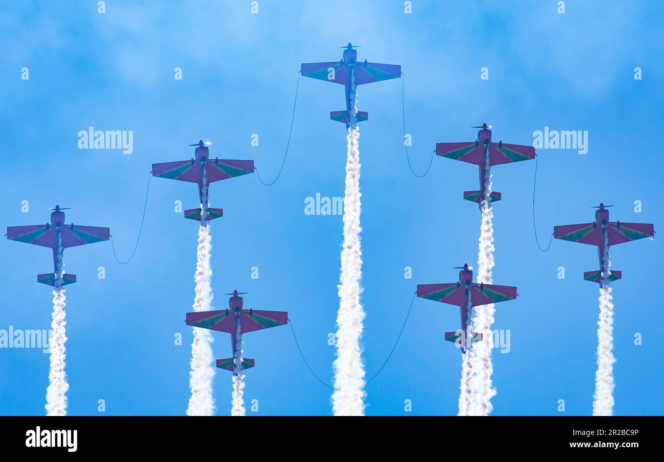 Marche-Verte-Flugzeuge mit Stahlseilen und sehr gefährlichen Flugshow Royal Moroccan Air Force Aerobatic-Team auf dem Teknofest 2023 Stockfoto