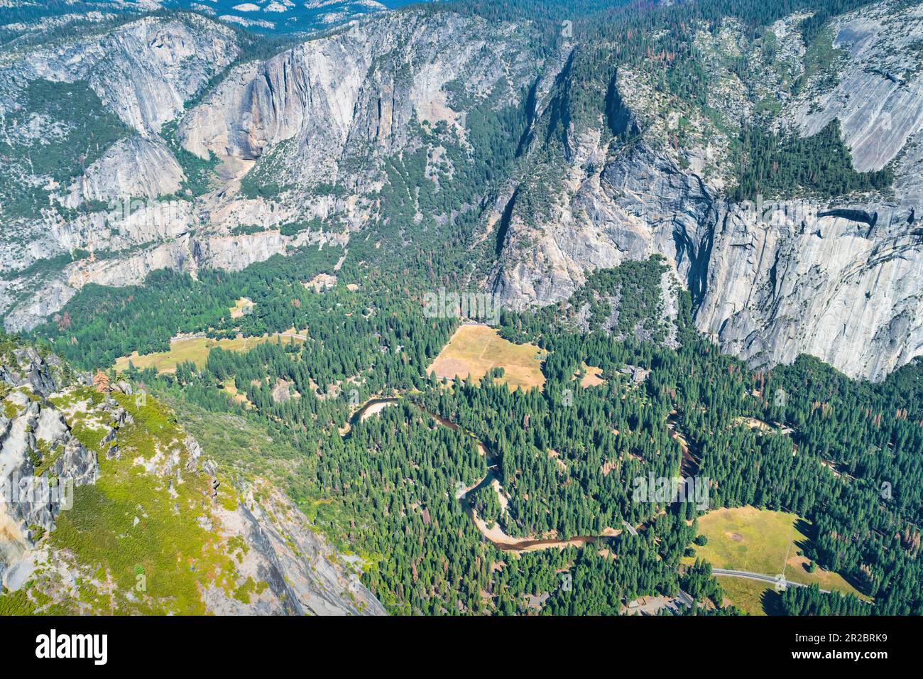 Yosemite Valley von oben im Yosemite-Nationalpark, Kalifornien, USA Stockfoto
