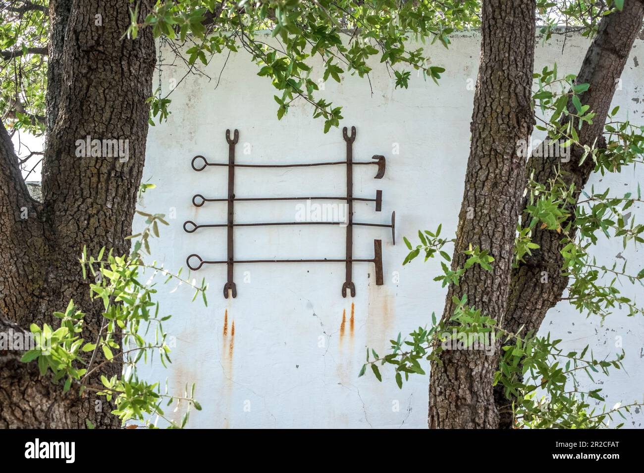 Branding-Eisen im Kannally Ranch House aus dem 1920er. Jahrhundert, Oracle, Arizona, USA Stockfoto