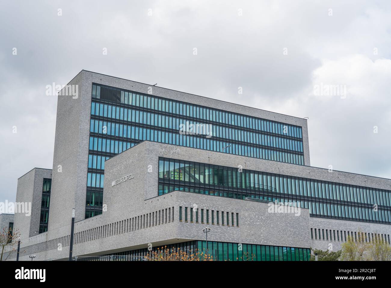 Den Haag, Niederlande - 26. April 2023: Europol-Hauptsitz in Den Haag. Es ist die Europäische Polizeidienststelle für organisierte Kriminalität. Stockfoto