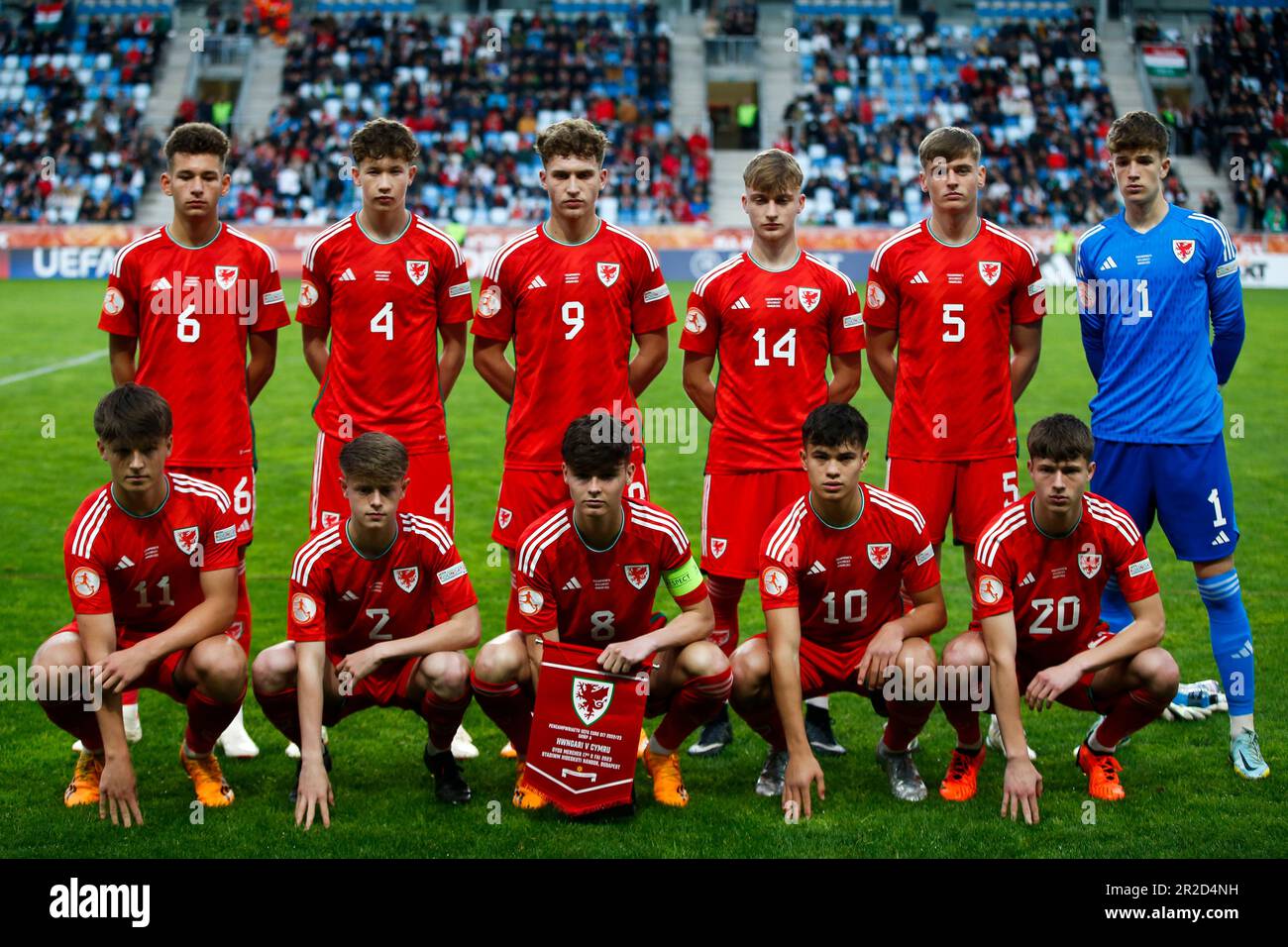 Budapest, Ungarn, 17. Mai 2023. Das Team von Wales tritt beim UEFA-17 Europameisterschaftsspiel 2023 zwischen Ungarn und Wales im Hidegkuti Nandor-Stadion in Budapest, Ungarn, auf. 17. Mai 2023. Kredit: Nikola Krstic/Alamy Stockfoto