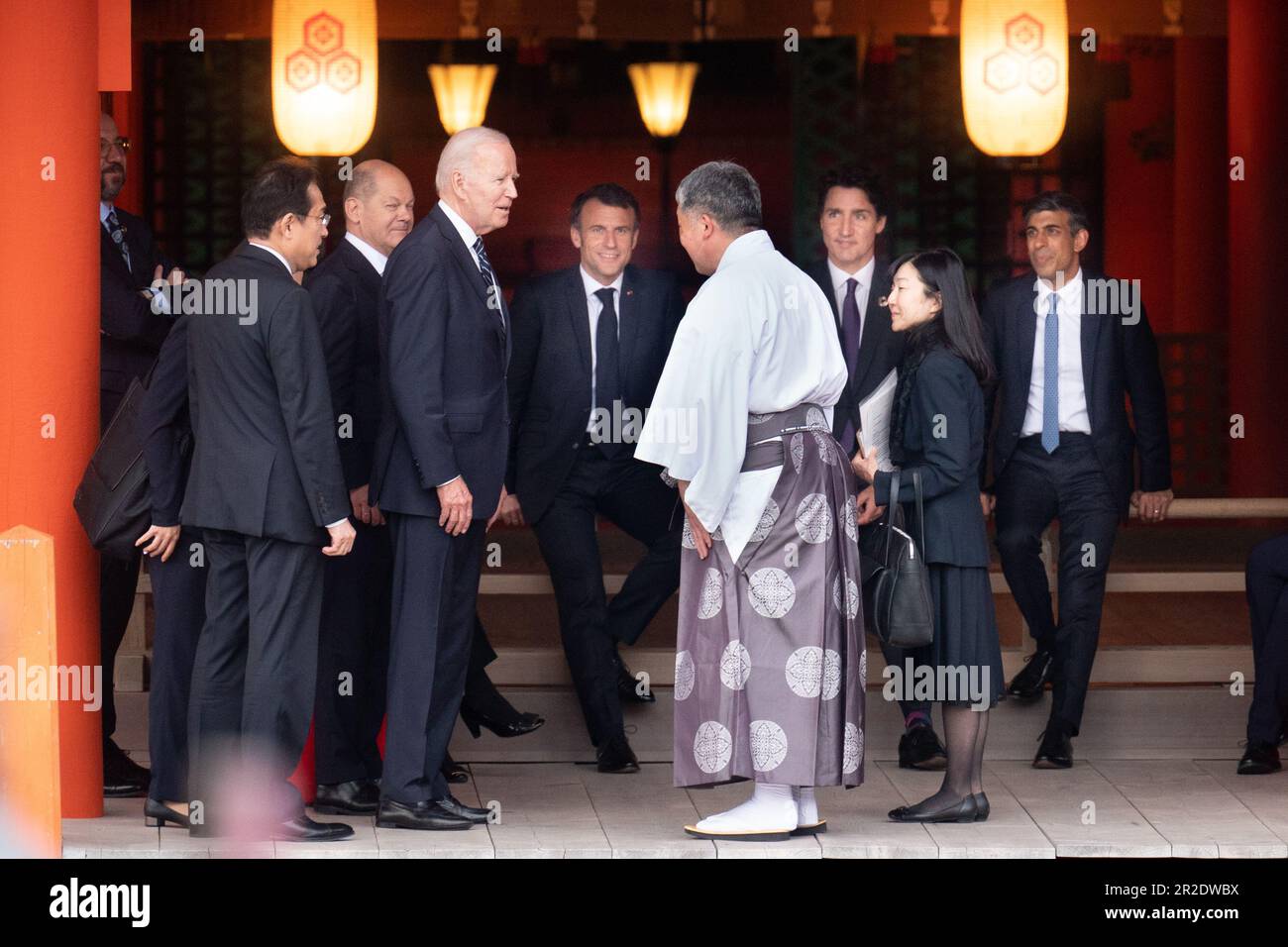 US-Präsident Joe Biden trifft sich mit den anderen G7-Führern, um am Familienfoto des Itsukushima-Schreins während des G7-Gipfels in Hiroshima, Japan, teilzunehmen. Foto: Freitag, 19. Mai 2023. Stockfoto