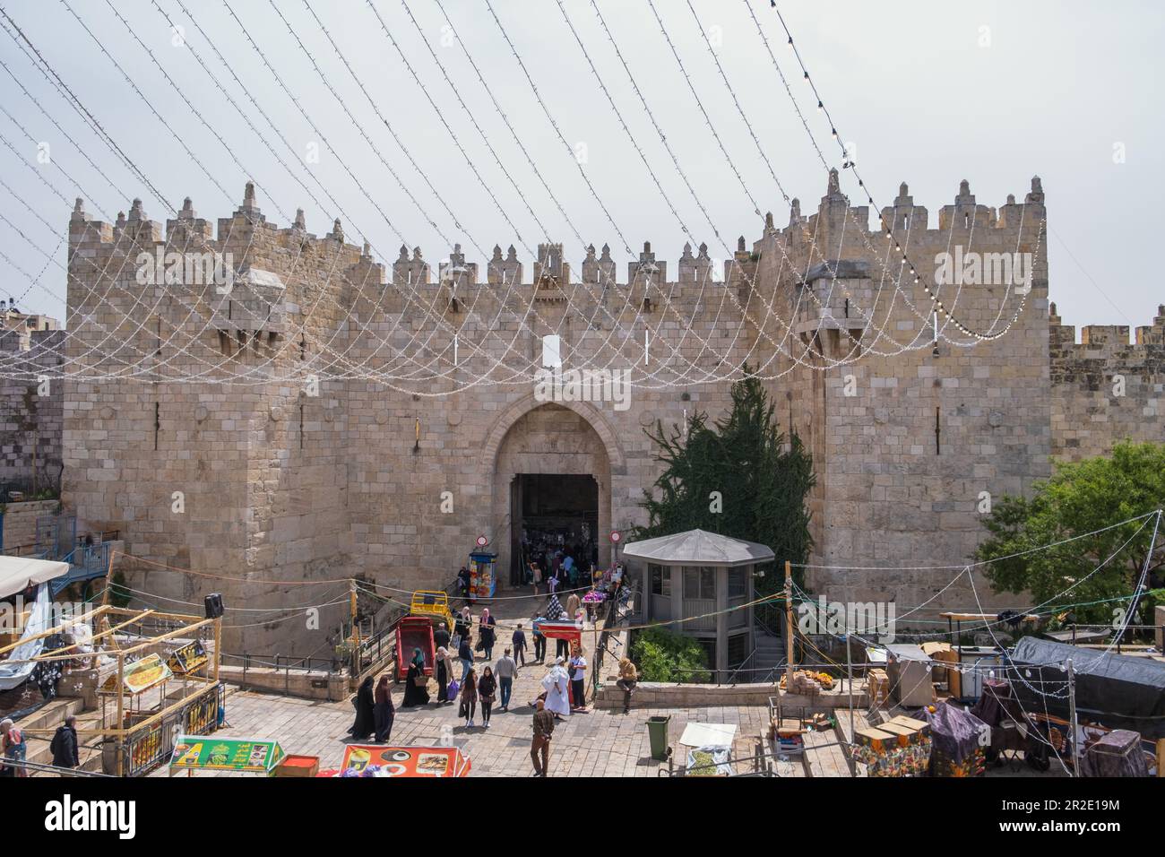 Jerusalem, Israel - 10. April 2023. Damaskus-Tor in der Altstadt Stockfoto