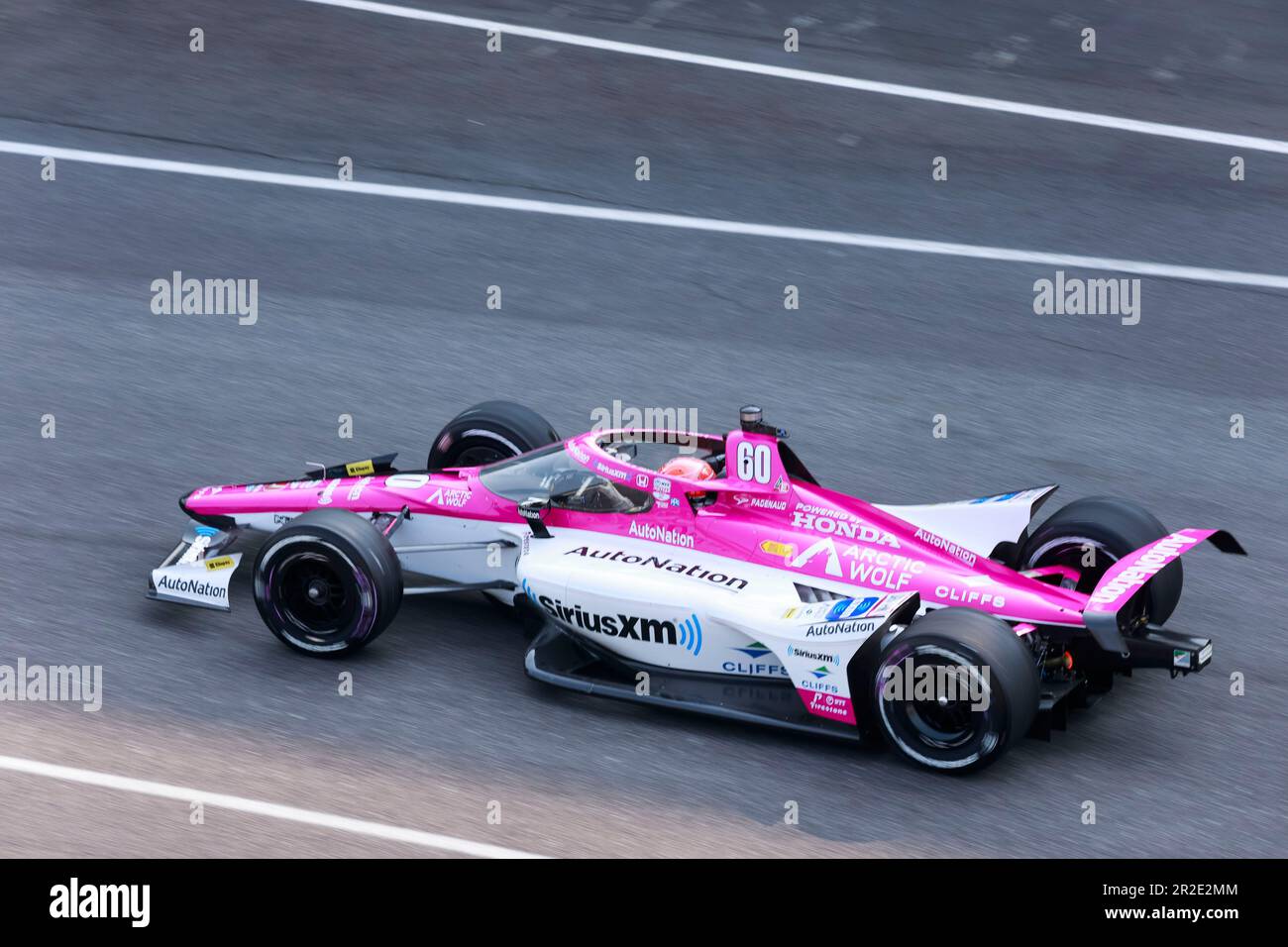 Indianapolis, Usa. 18. Mai 2023. Simon Pagenaud (60) aus Frankreich und Meyer Shank Racing trainieren für den 2023 Indy 500 auf dem Indianapolis Motor Speedway in Indianapolis, Indiana. (Foto: Jeremy Hogan/SOPA Images/Sipa USA) Guthaben: SIPA USA/Alamy Live News Stockfoto