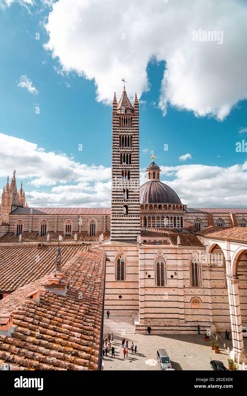 Siena, Italien 7. April 2022 Die Kathedrale von Siena ist eine