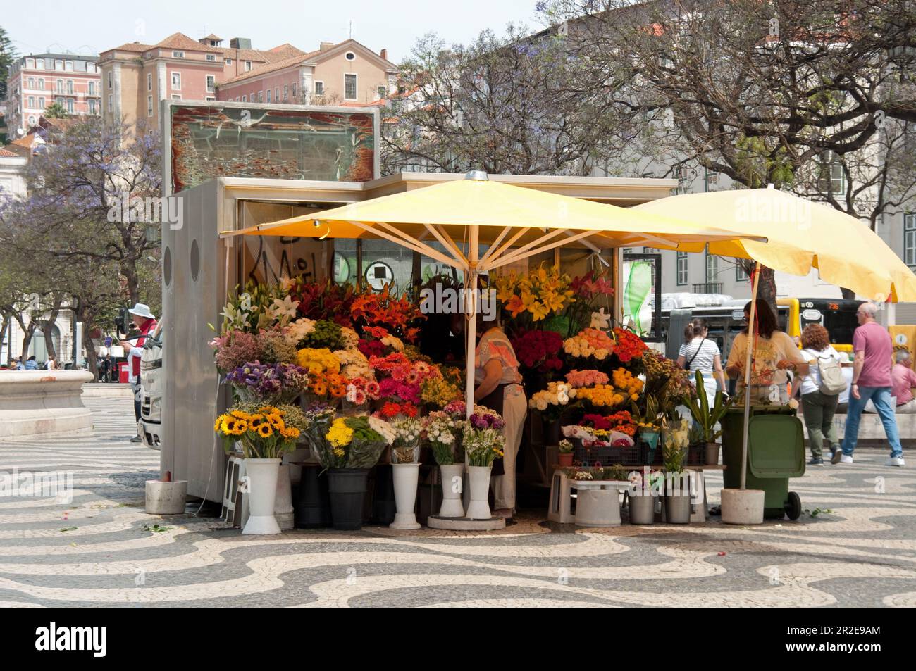 Blumenstand, Rossio-Platz, Lissabon, Portugal Stockfoto