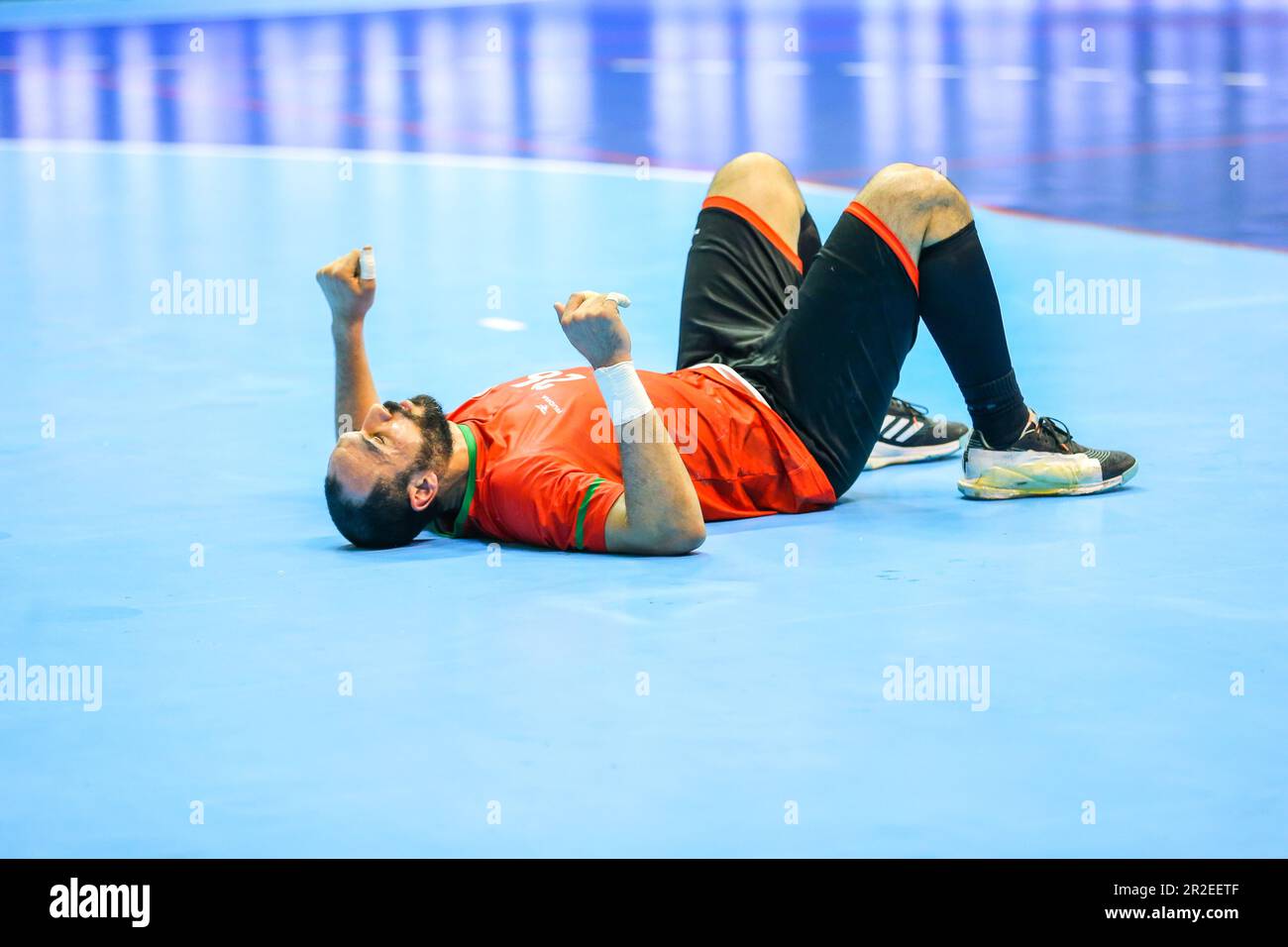 Das 2023. Spiel der afrikanischen Handball-Konföderation für Männer zwischen Zamalek und dem Sporting Club in Kairo, Ägypten. Stockfoto