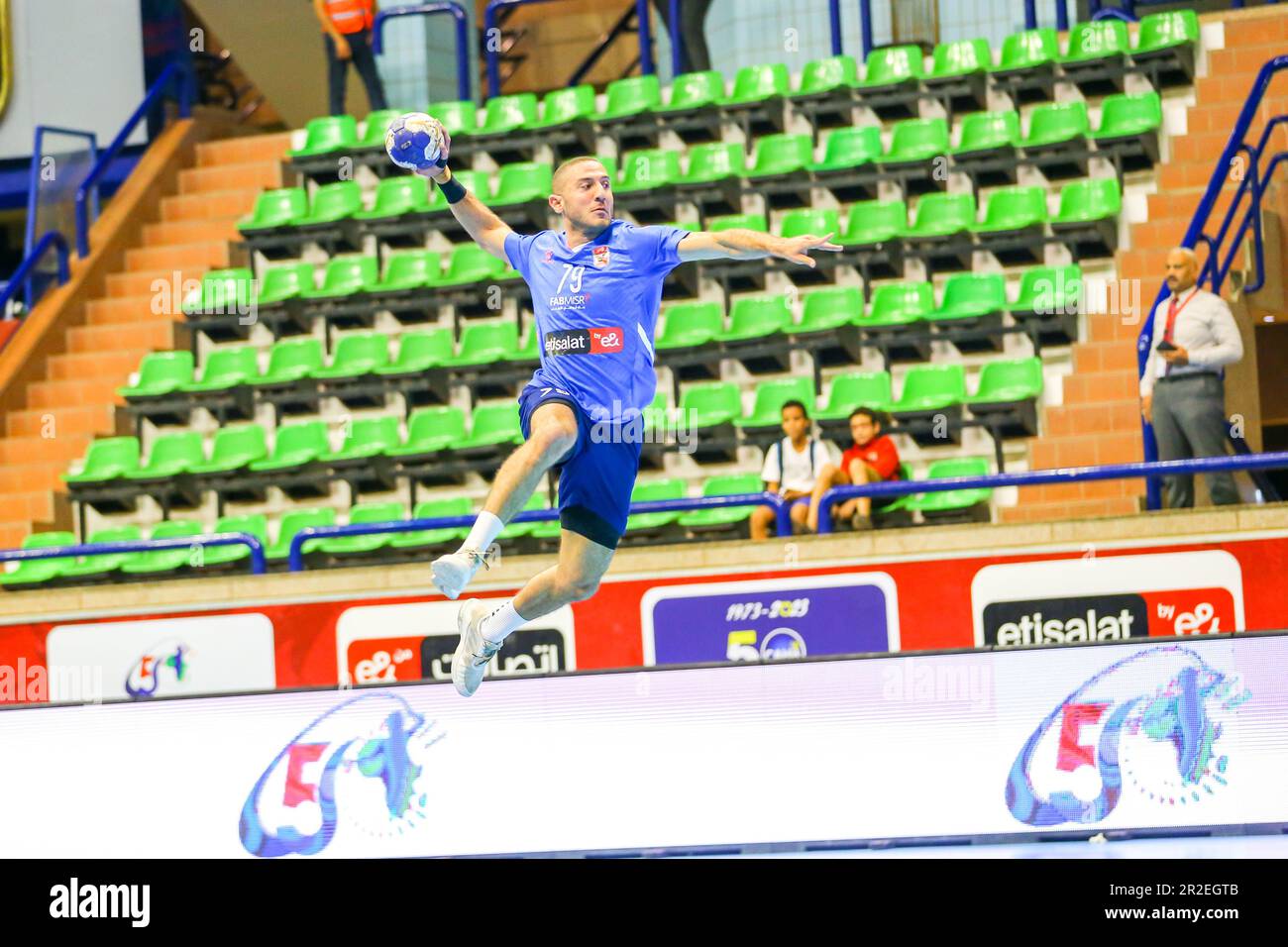 Das 2023. Spiel des afrikanischen Handballverbands der Männer zwischen Al Ahly und JSK, Kinshasa in Kairo, Ägypten. Stockfoto