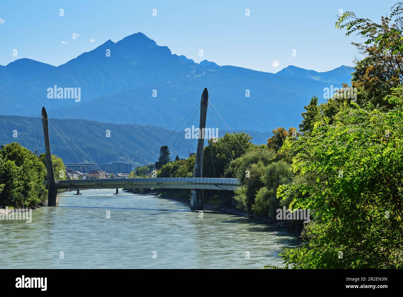 Hungerburgbahn-Brücke über das Inn, Architekt Zaha Hadid, Hungerburg, Innsbruck, Tirol, Österreich Stockfoto