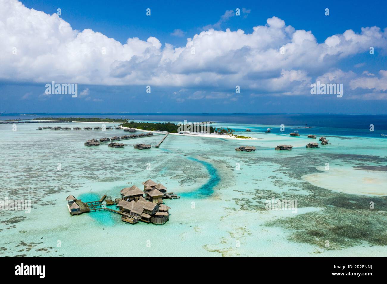 Luftaufnahme auf die Ferieninsel Lankanfushi, das Nordmännliche Atoll, den Indischen Ozean und die Malediven Stockfoto