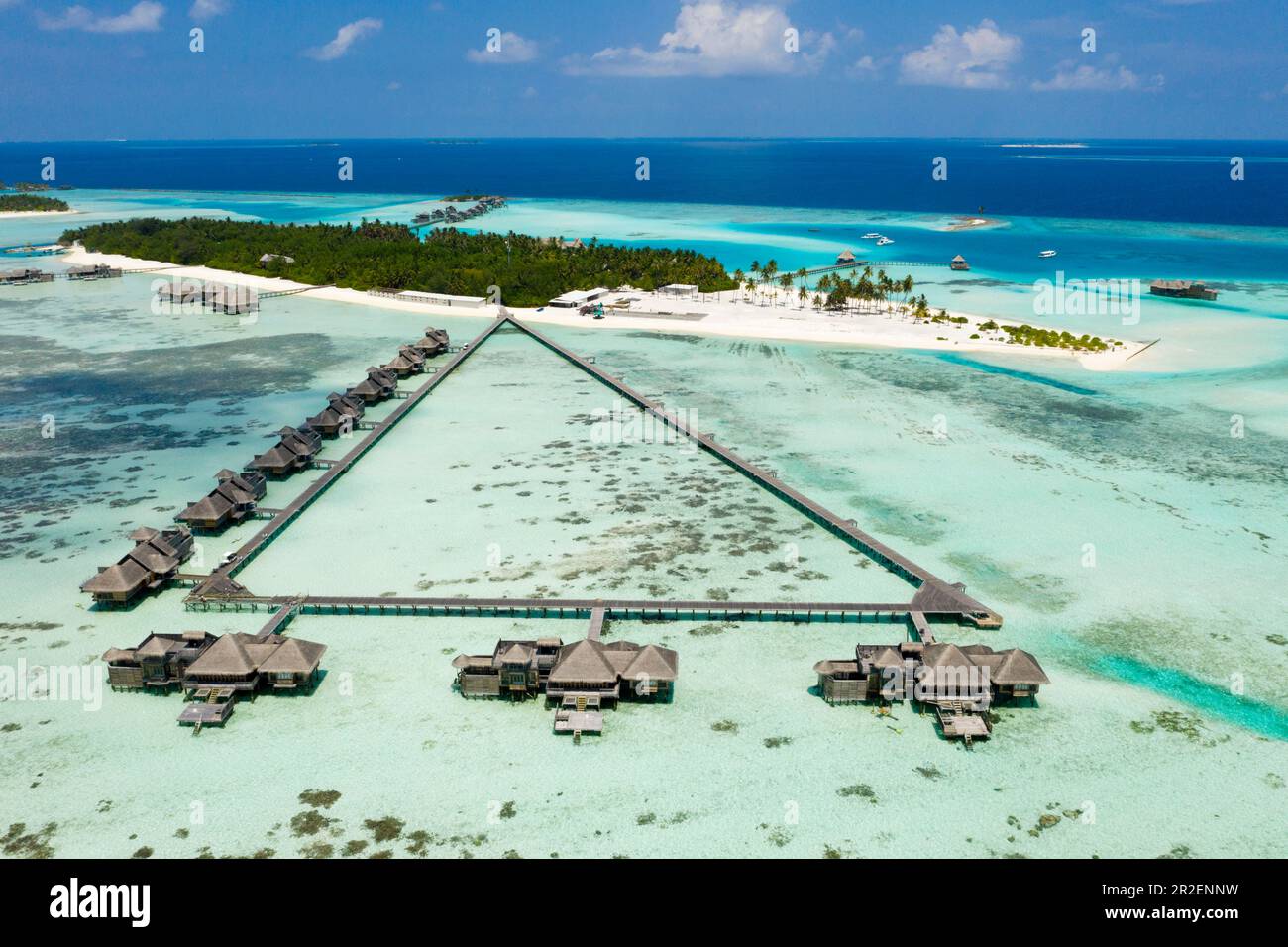 Luftaufnahme auf die Ferieninsel Lankanfushi, das Nordmännliche Atoll, den Indischen Ozean und die Malediven Stockfoto
