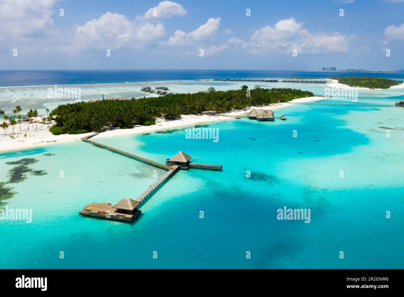 Luftaufnahme auf die Ferieninsel Lankanfushi, das Nordmännliche Atoll, den Indischen Ozean und die Malediven Stockfoto