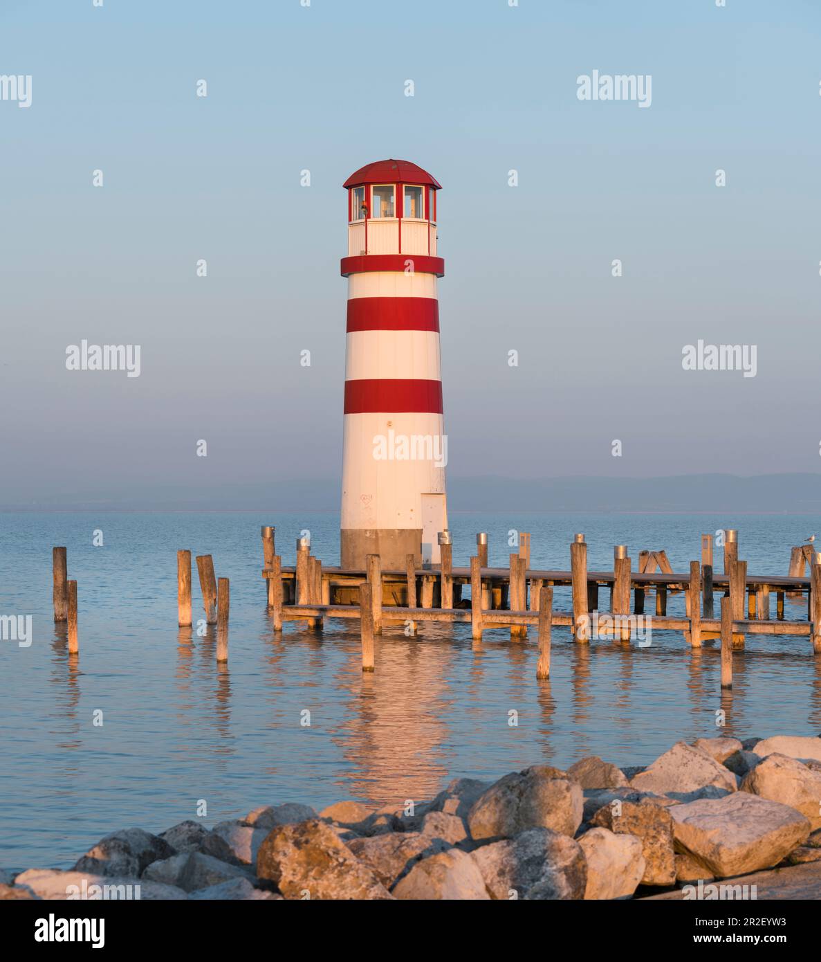 Leuchtturm in Podersdorf am See, Neusiedlersee, Burgenland, Österreich Stockfoto