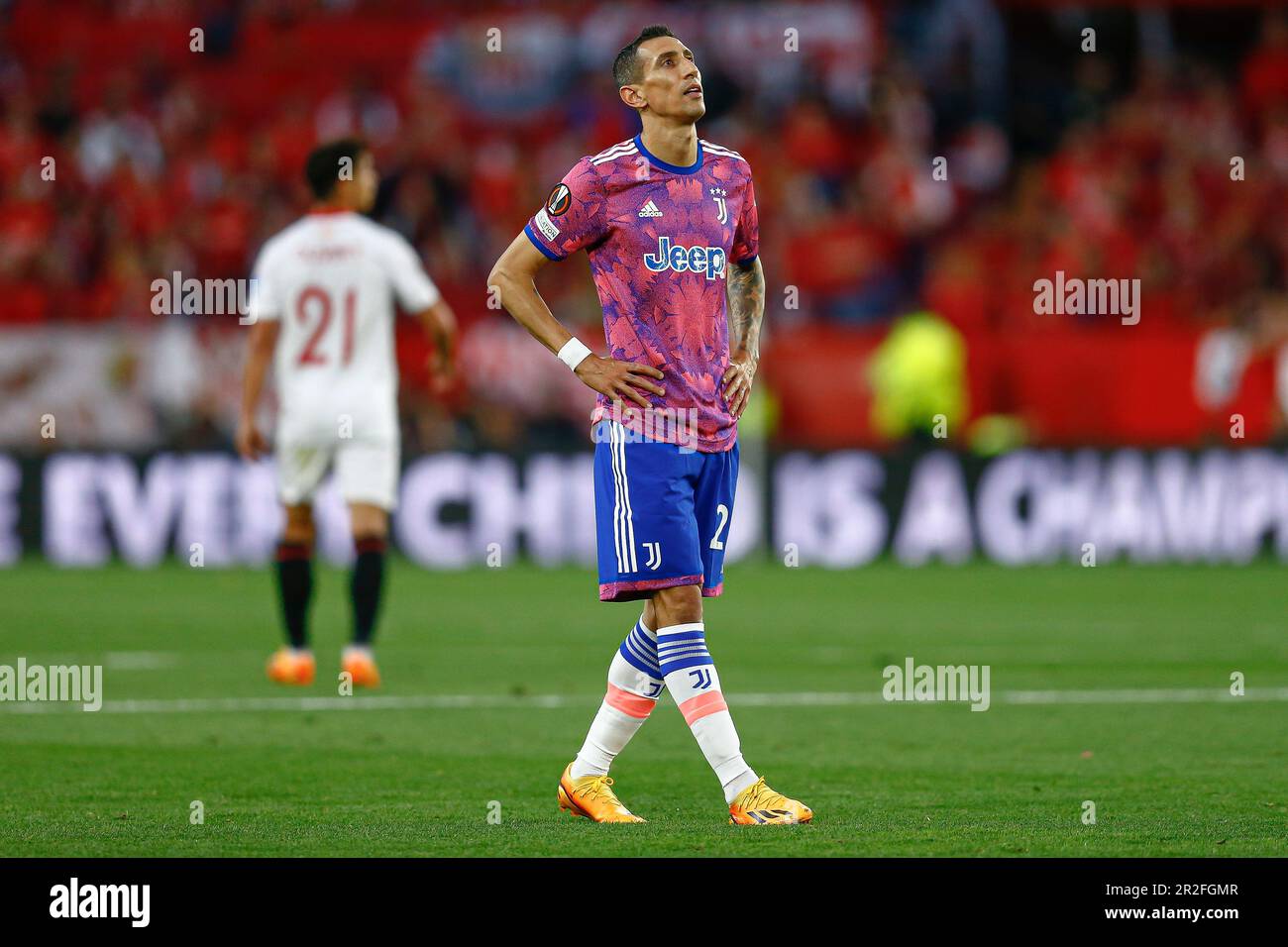 Sevilla, Spanien. 18. Mai 2023. Angel Di Maria von Juventus während des Spiels der UEFA Europa League, der Halbfinale, der 2. Etappe zwischen dem FC Sevilla und dem Juventus, gespielt im Ramon Sanchez Pizjuan Stadion am 18. Mai 2023 in Sevilla, Spanien. (Foto: Antonio Pozo/PRESSINPHOTO) Kredit: PRESSINPHOTO SPORTS AGENCY/Alamy Live News Stockfoto