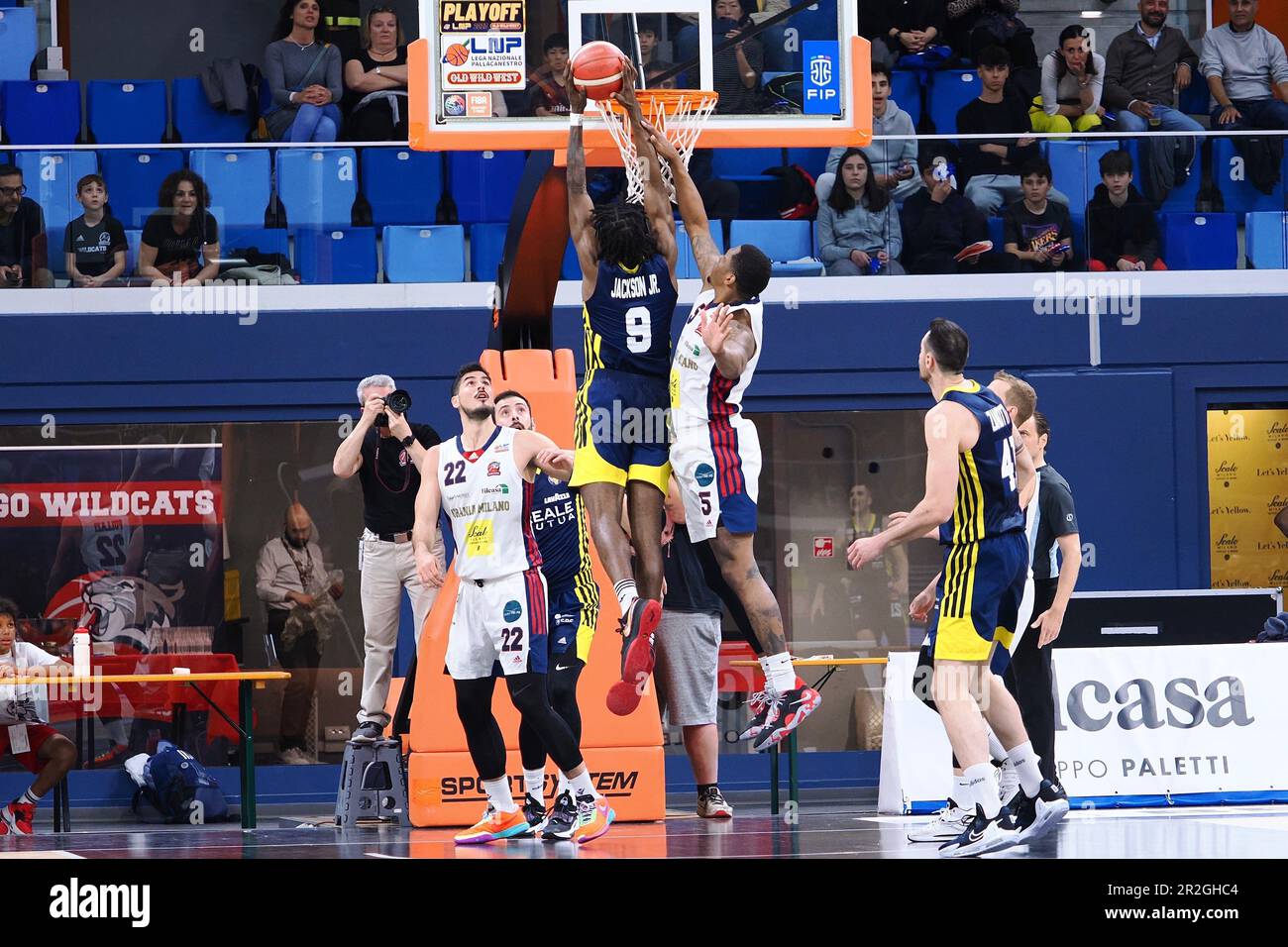 Allianz Cloud, Mailand, Italien, 19. Mai 2023, Ronald Jackson (reale Mutua Torino) während des Playoff-Spiels 3 – Urania Basket vs reale Mutua Basket Torino – Italienischer Basketball Serie A2 Männer Championship Credit: Live Media Publishing Group/Alamy Live News Stockfoto